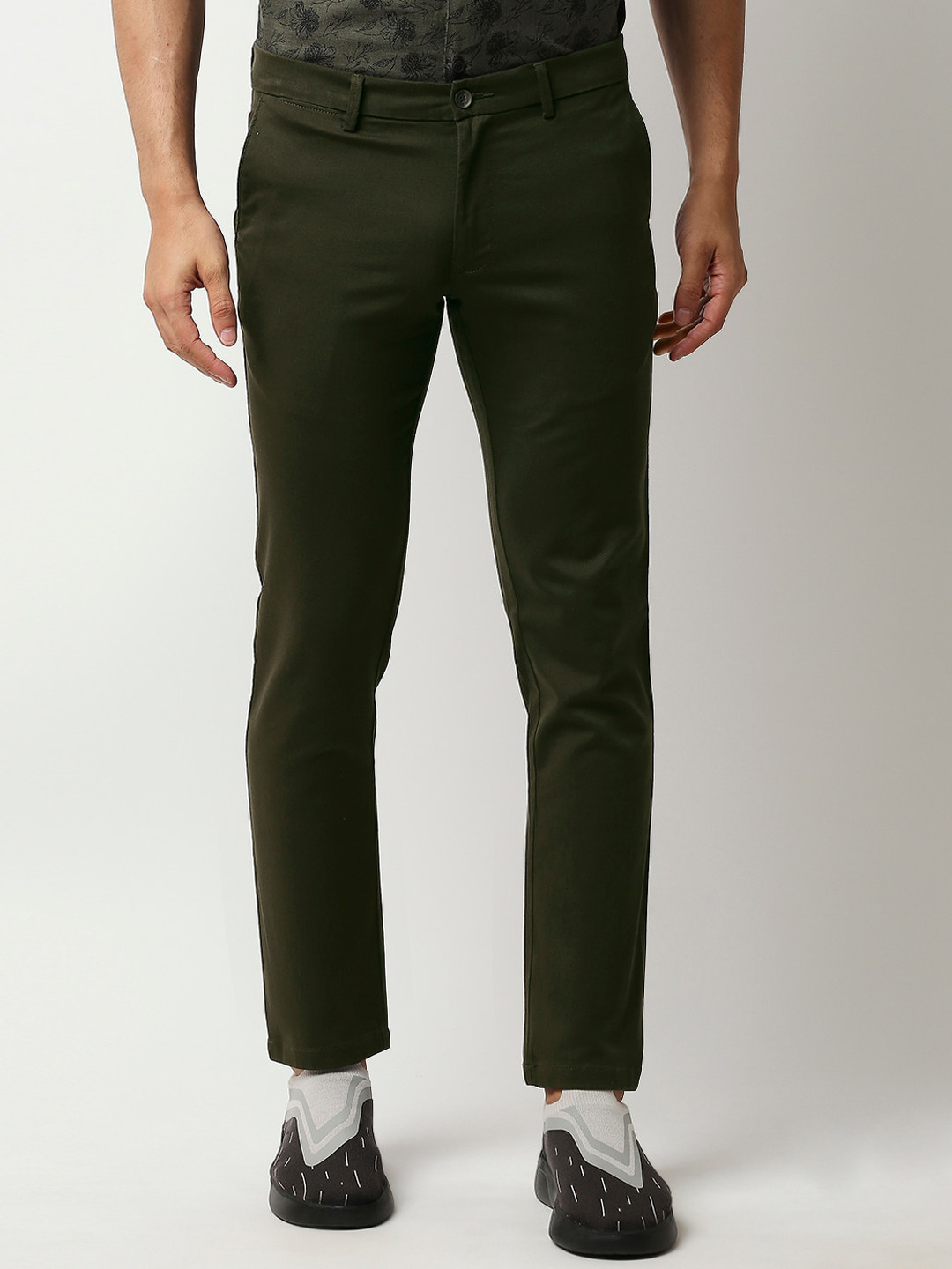 

Basics Men Olive Green Cotton Stretchable Tapered Fit Trousers