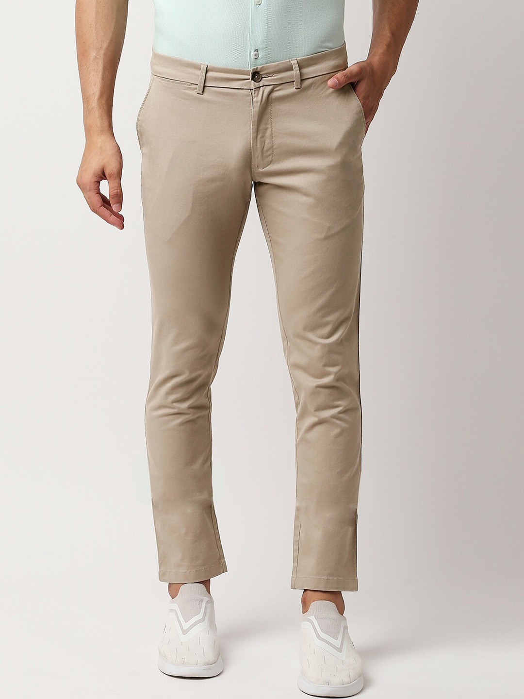 

Basics Men Beige Solid Tapered Fit Trousers