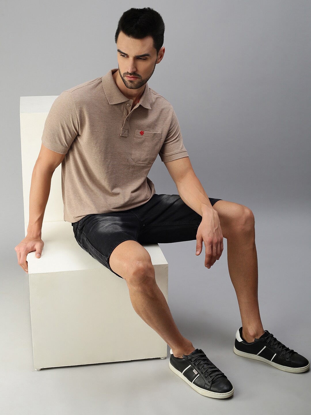 

ONN Men Camel Brown Brand Logo Polo Collar T-shirt