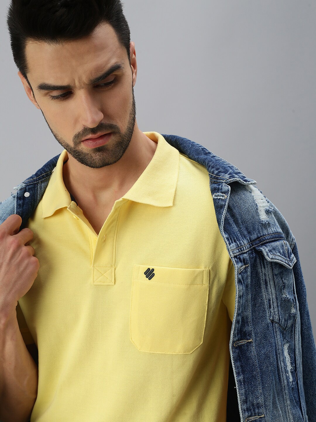 

ONN Men Yellow Solid Polo Collar T-shirt