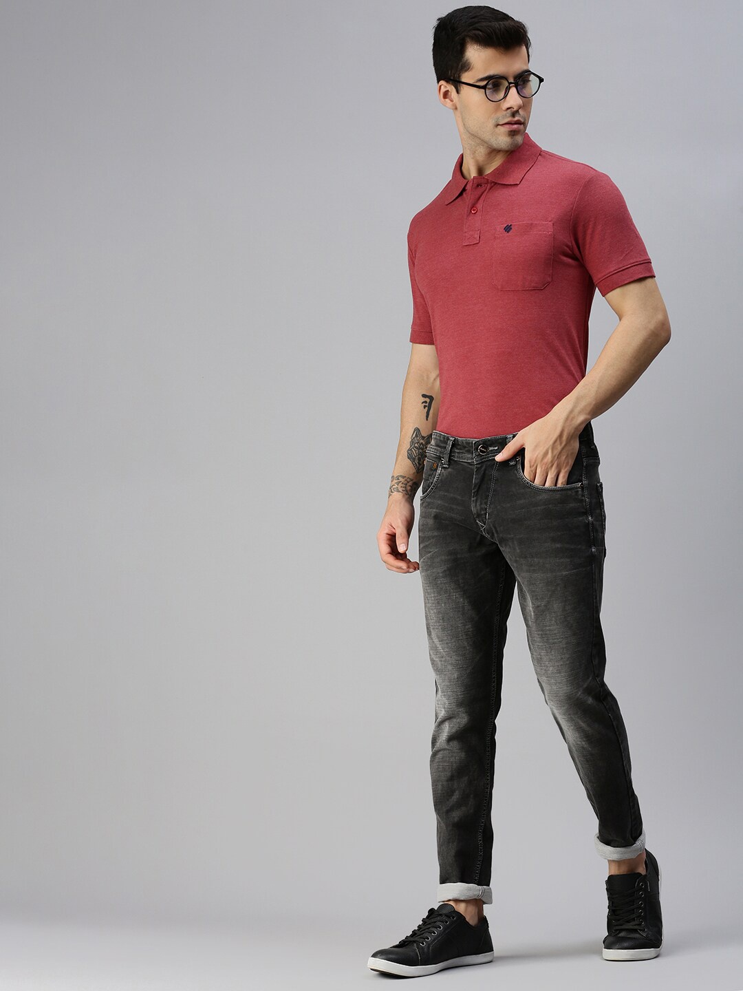 

ONN Men Maroon Polo Collar T-shirt