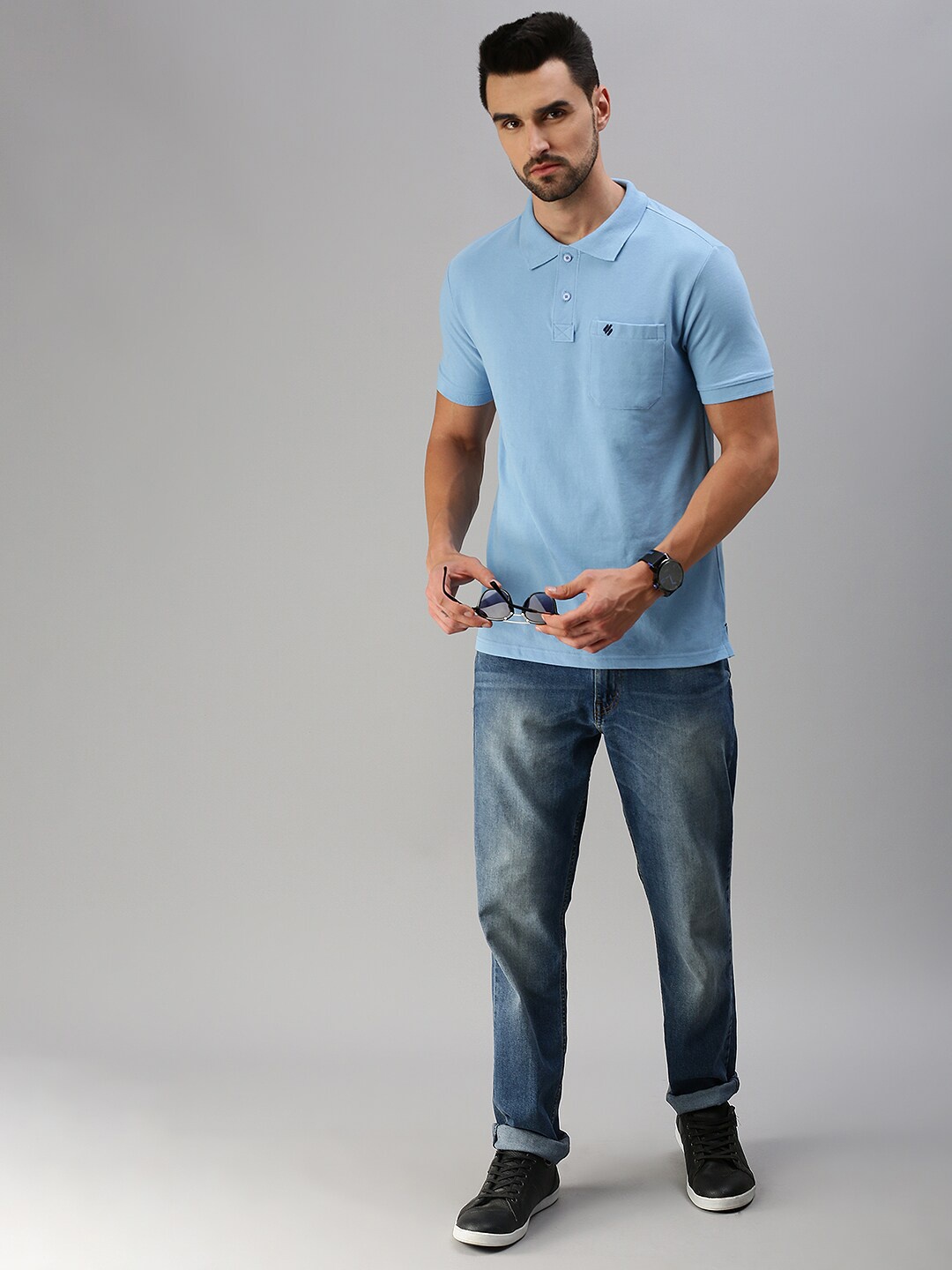 

ONN Men Blue Solid Polo Collar T-shirt