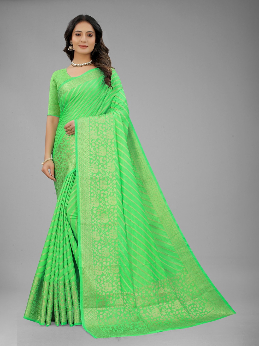 

nirja Fab Lime Green & Gold-Toned Woven Design Zari Silk Blend Banarasi Saree