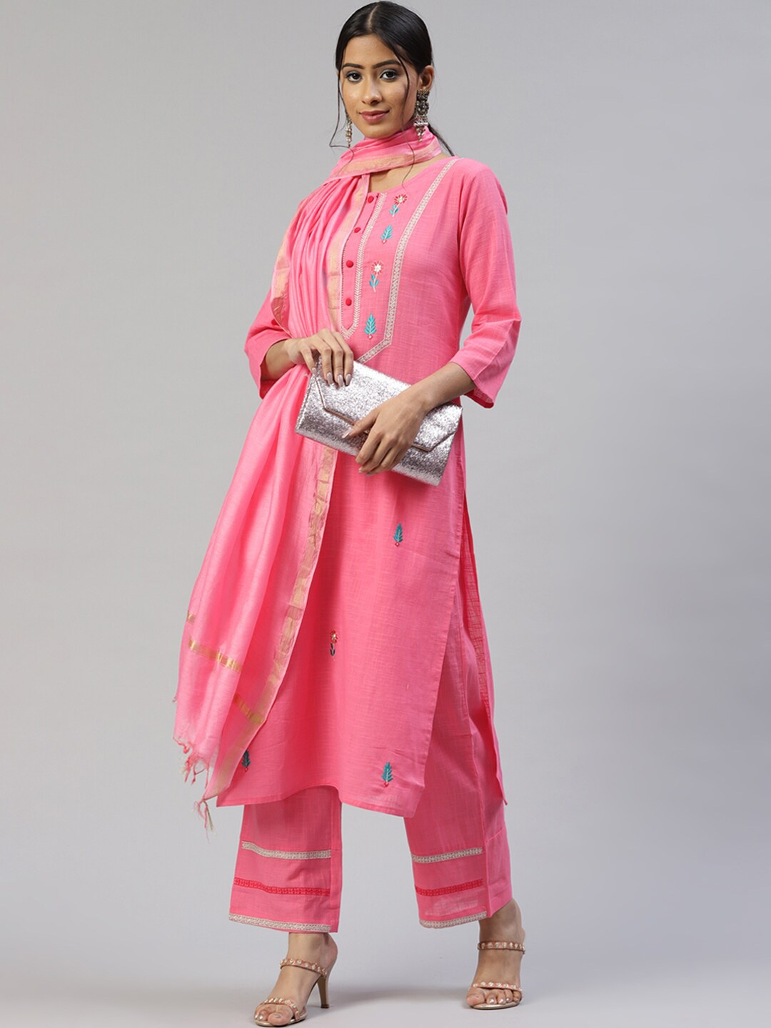 

IRIDAA JAIPUR Women Pink Floral Embroidered Panelled Pure Cotton Kurti with Trousers & With Dupatta