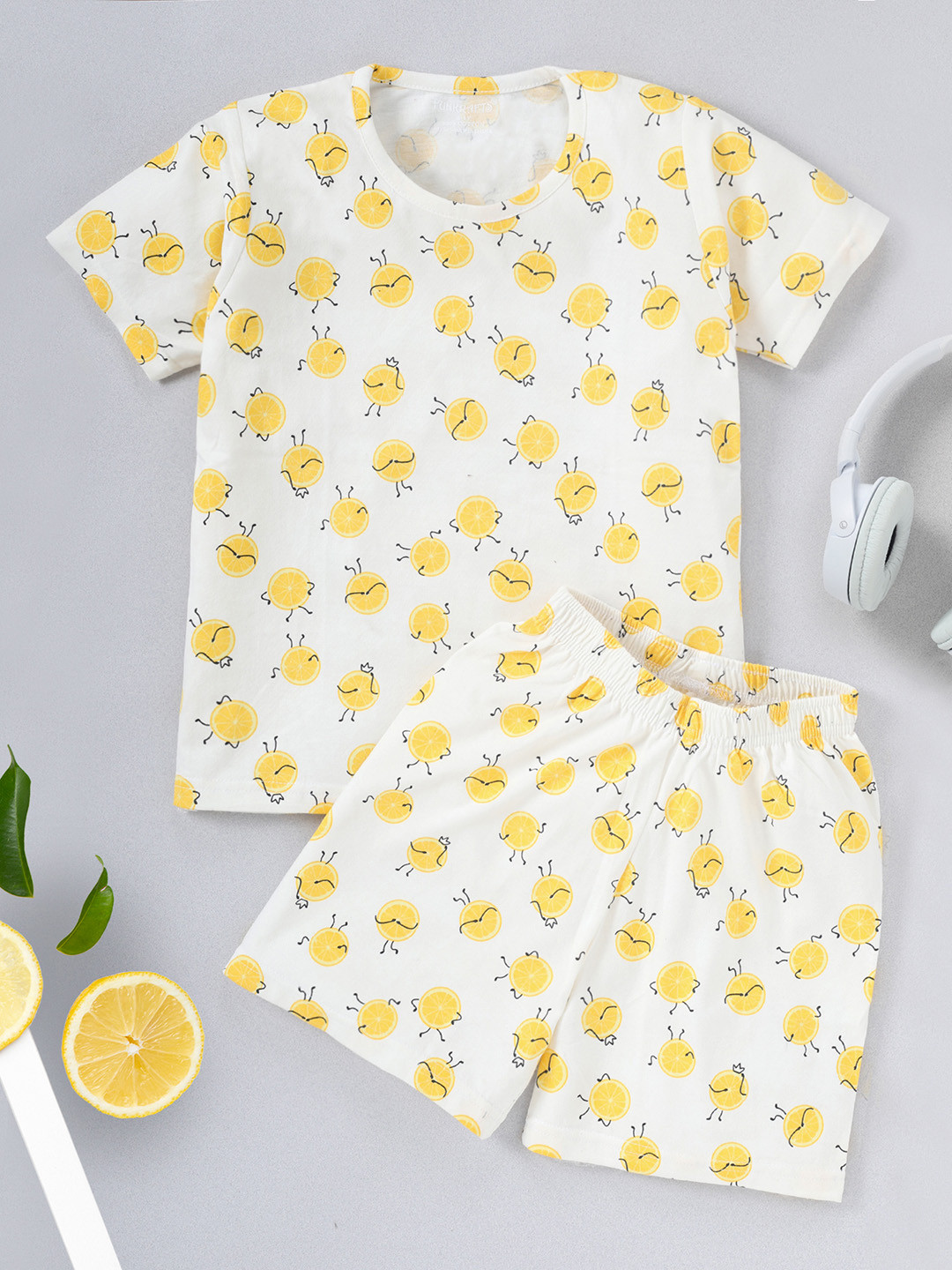 

FUNKRAFTS Unisex Kids Off White & Yellow Printed Night suit