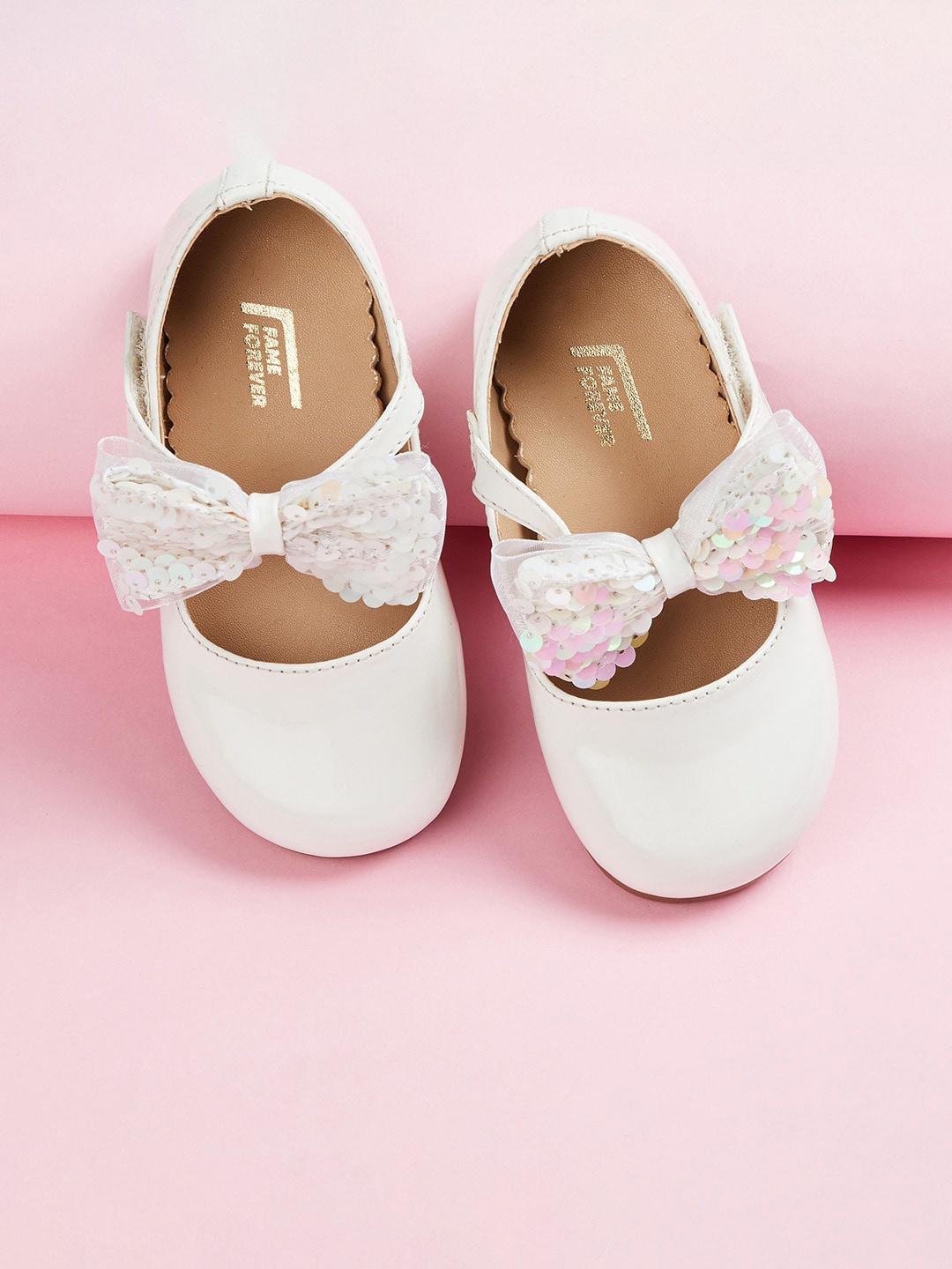 

Fame Forever by Lifestyle Girls White Embellished Bows Ballerinas