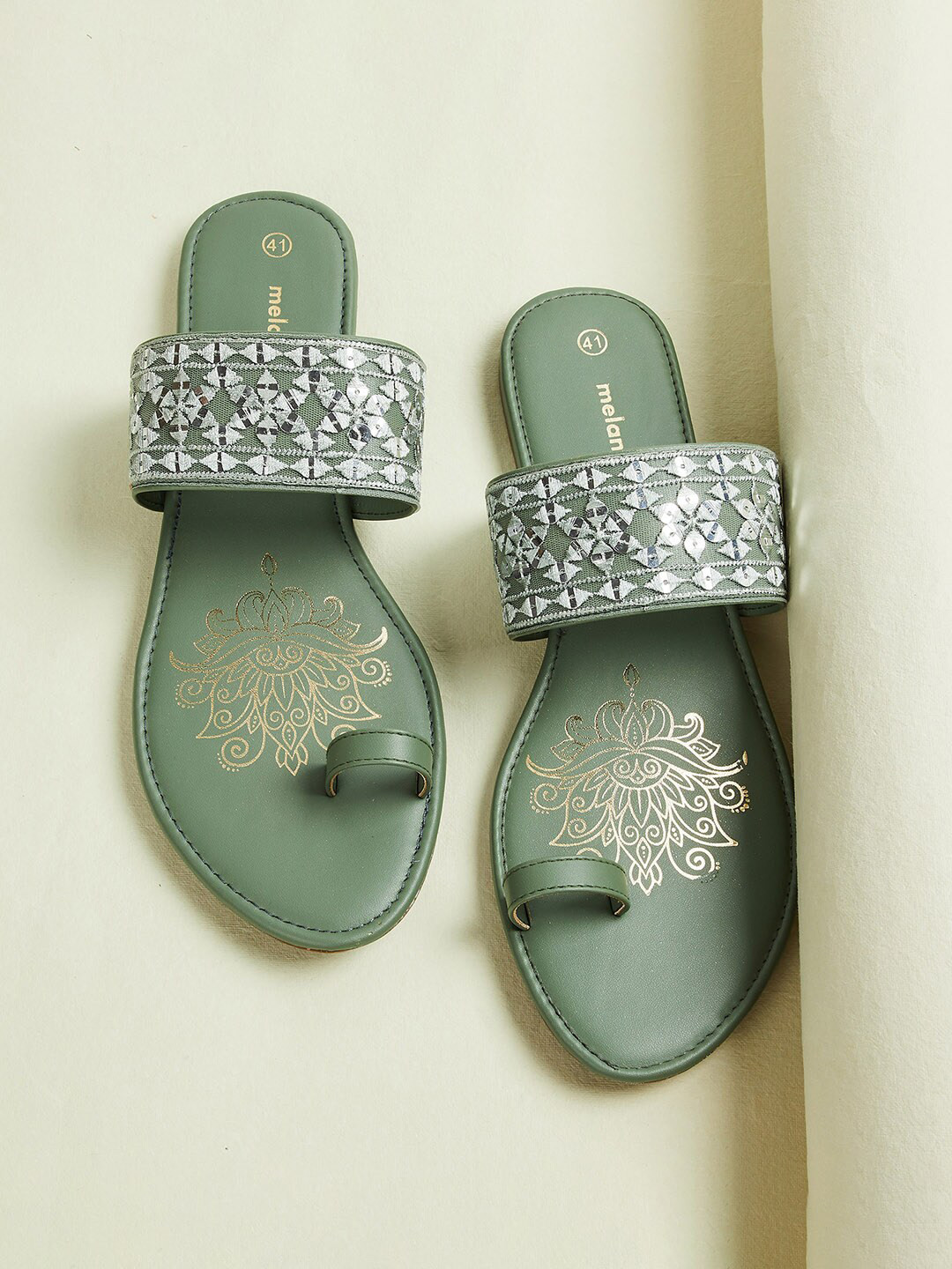 

Melange by Lifestyle Women Green Printed Leather Ethnic One Toe Flats
