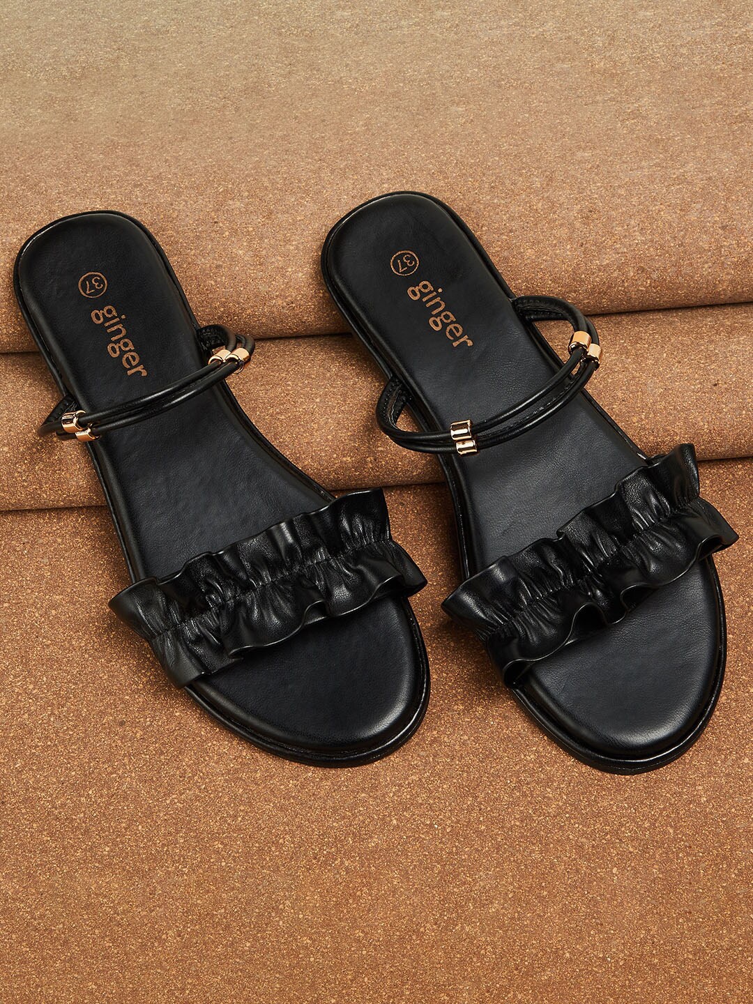 

Ginger by Lifestyle Women Black Open Toe Flats