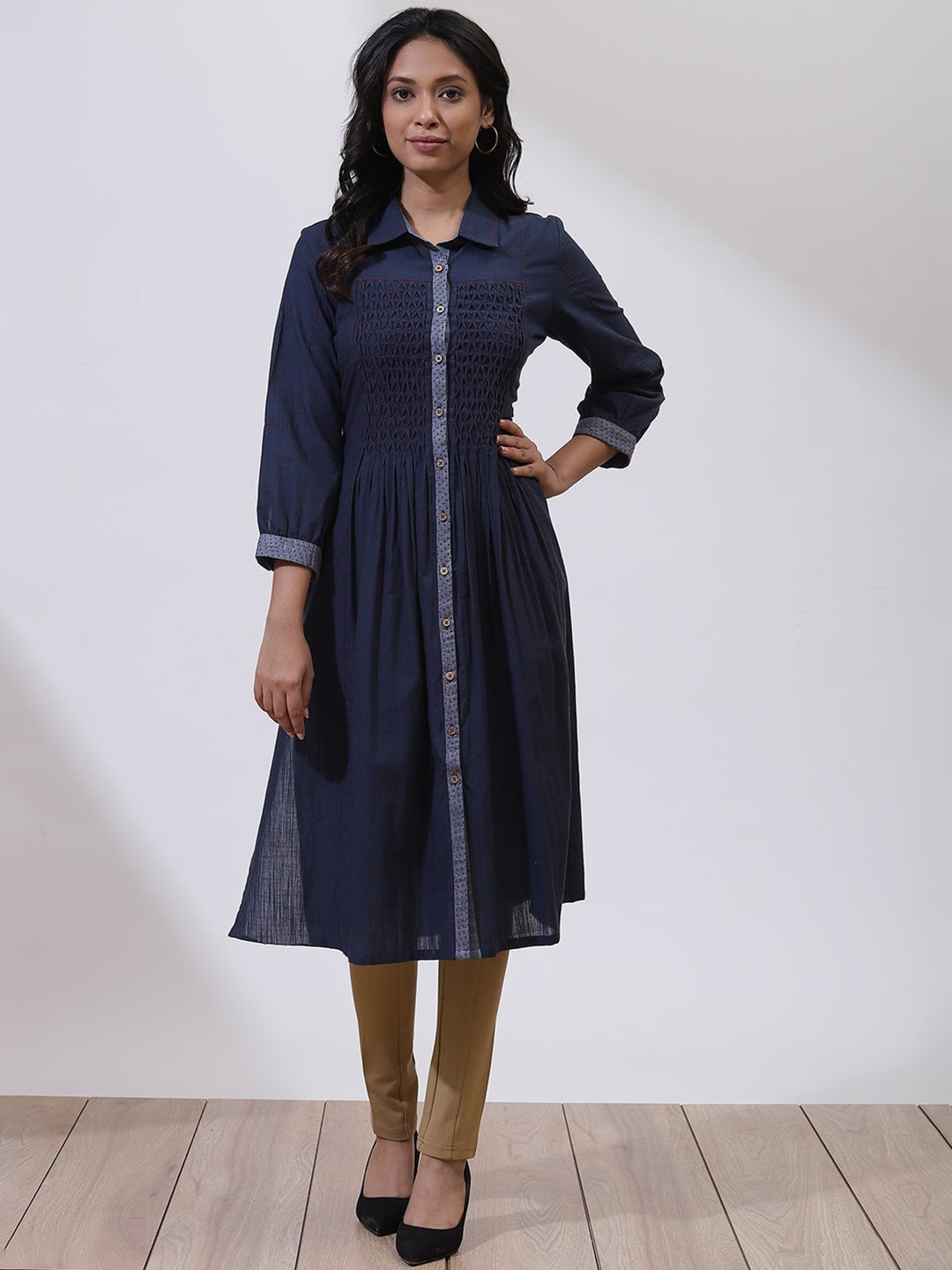 

Lakshita Women Blue Thread Work Kurta