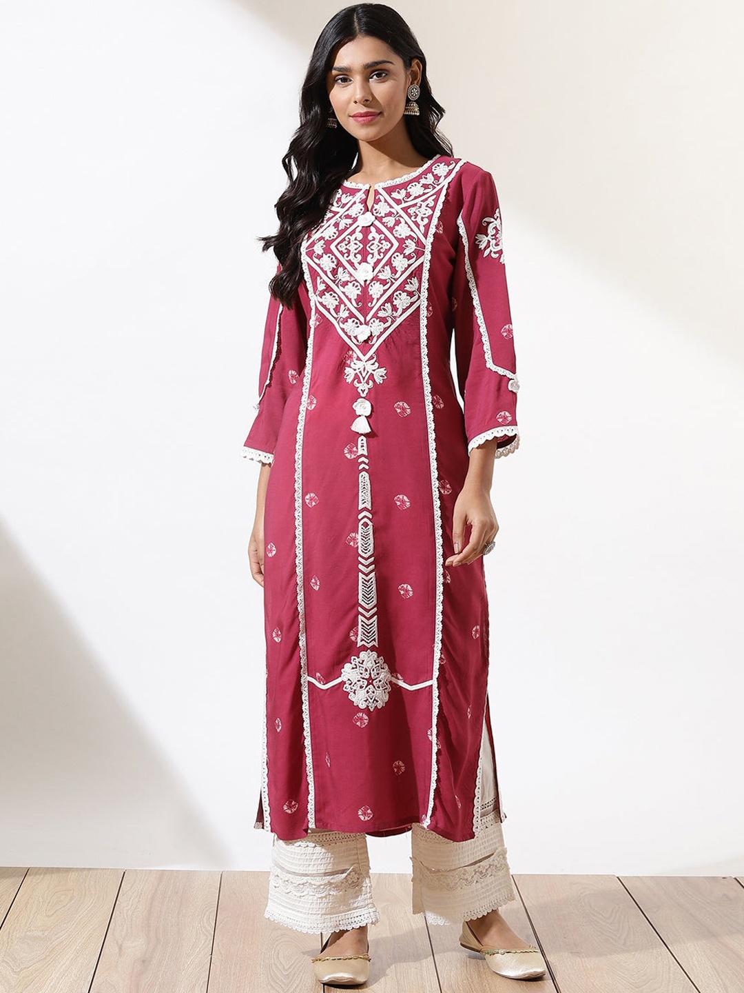 

Lakshita Women Pink Ethnic Motifs Embroidered Panelled Kurta