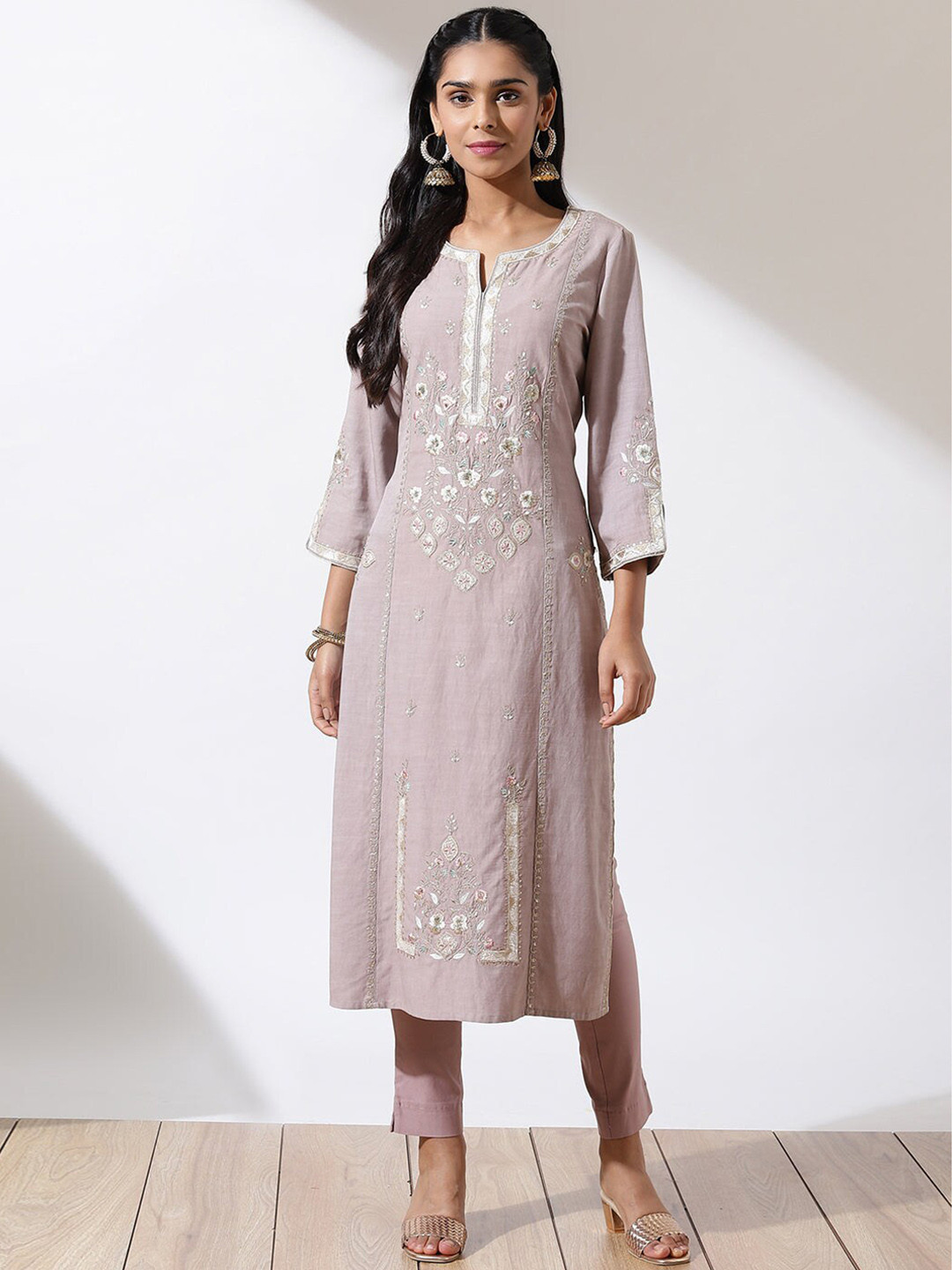 

Lakshita Women Grey Ethnic Motifs Embroidered Pure Cotton Straight Kurta