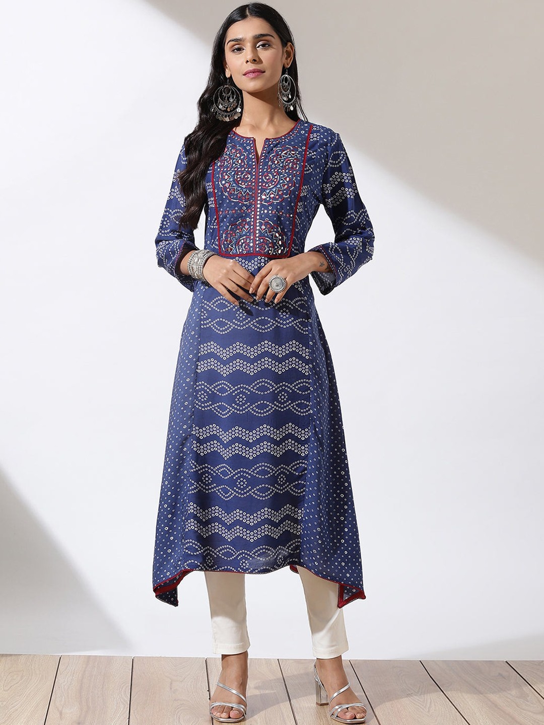 

Lakshita Women Blue Chevron Printed Mirror Work Kurta