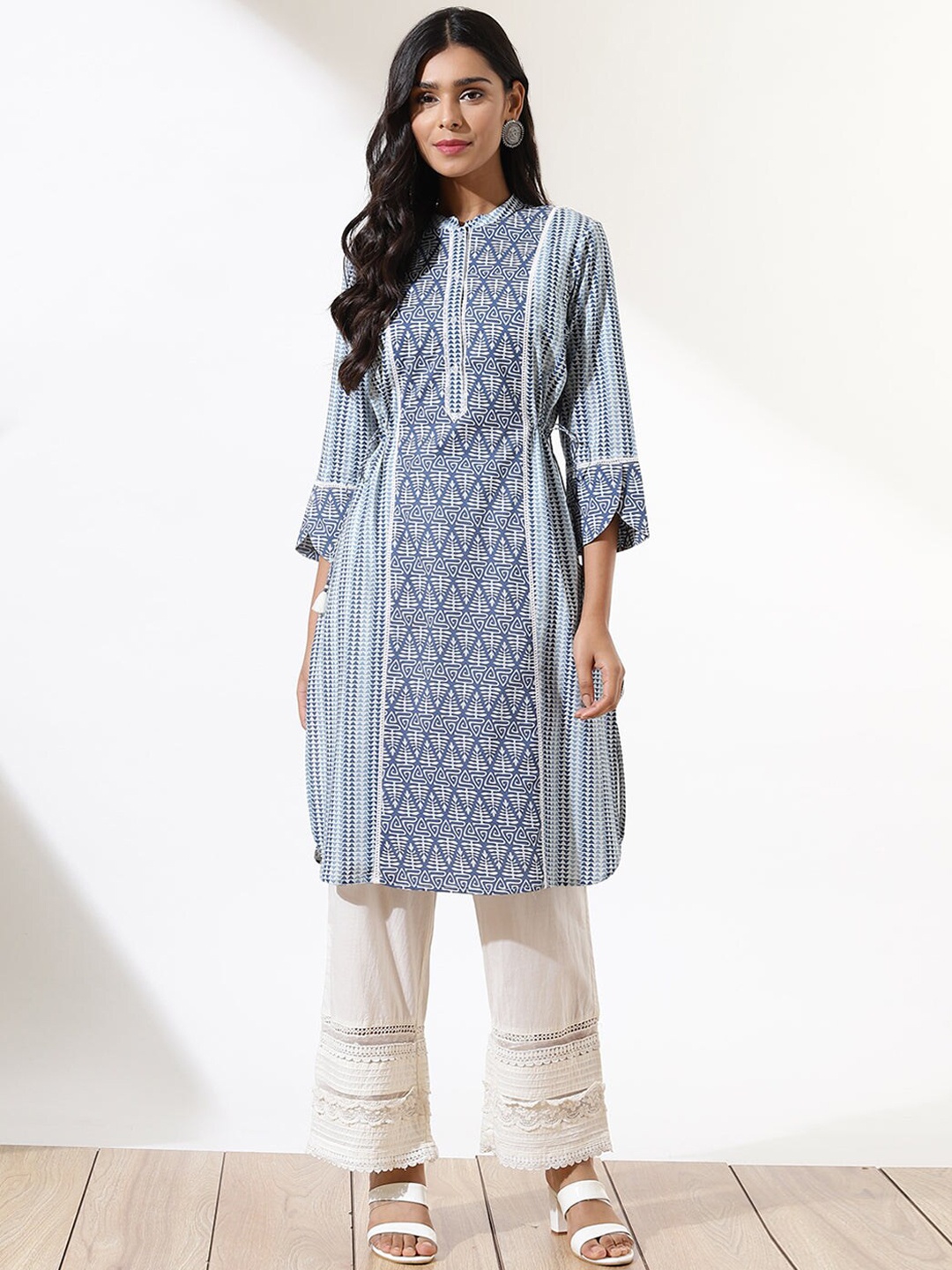

Lakshita Women Blue Geometric Striped Flared Sleeves Thread Work Kurta Plus Size