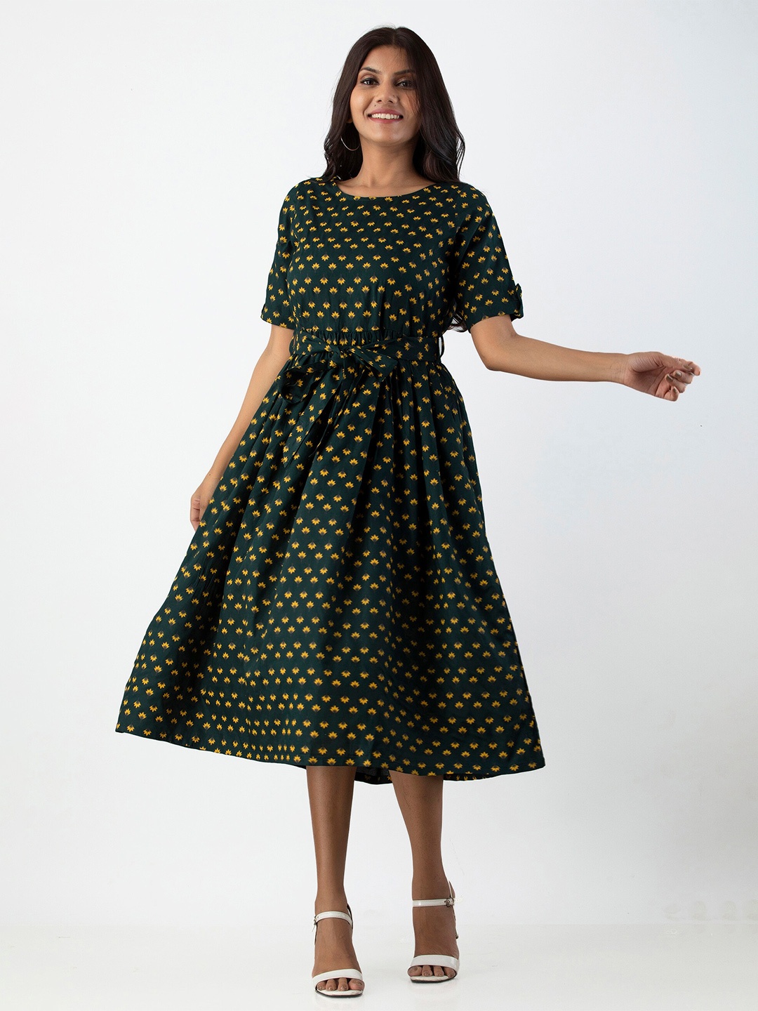 

KALINI Women Green & Yellow Floral Printed Fit & Flare Dress
