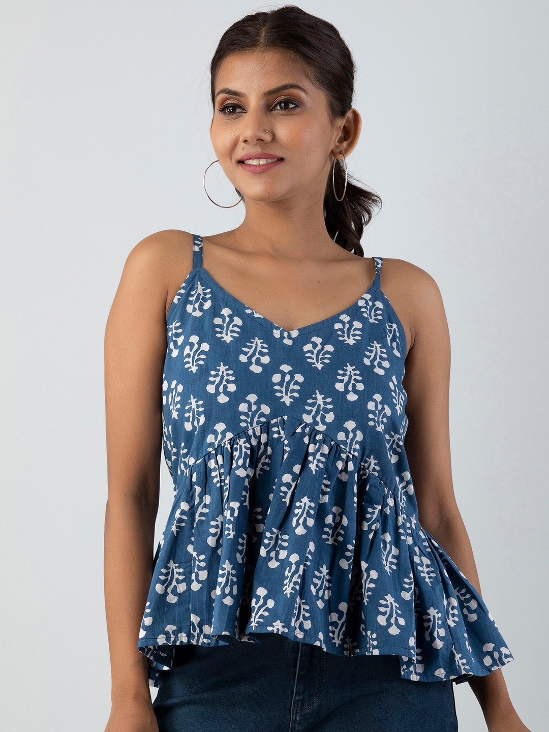 

KALINI Blue & legion blue Floral Print Indigo Shoulder Strap Peplum Top