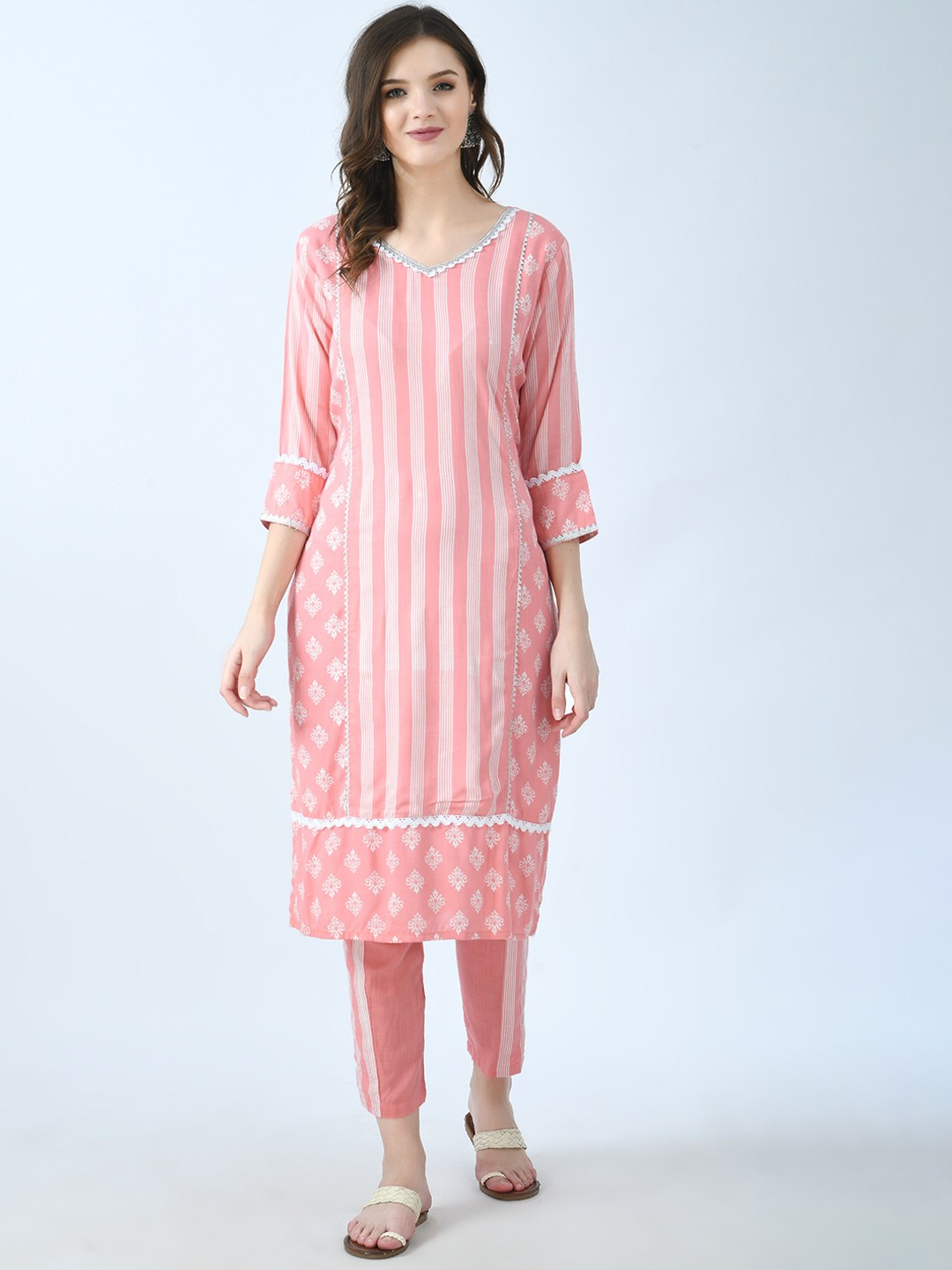 

KALINI Women Pink Ethnic Motifs Printed Gotta Patti Kurta with Trousers