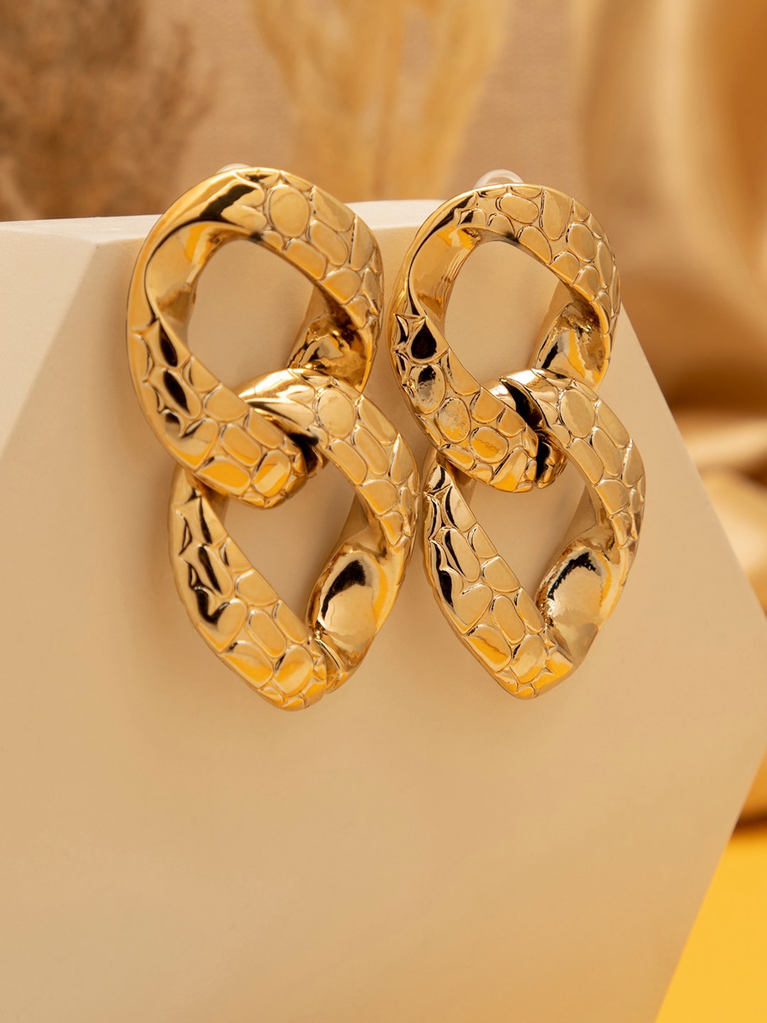 SOHI Women Gold-Toned Contemporary Hoop Earrings
