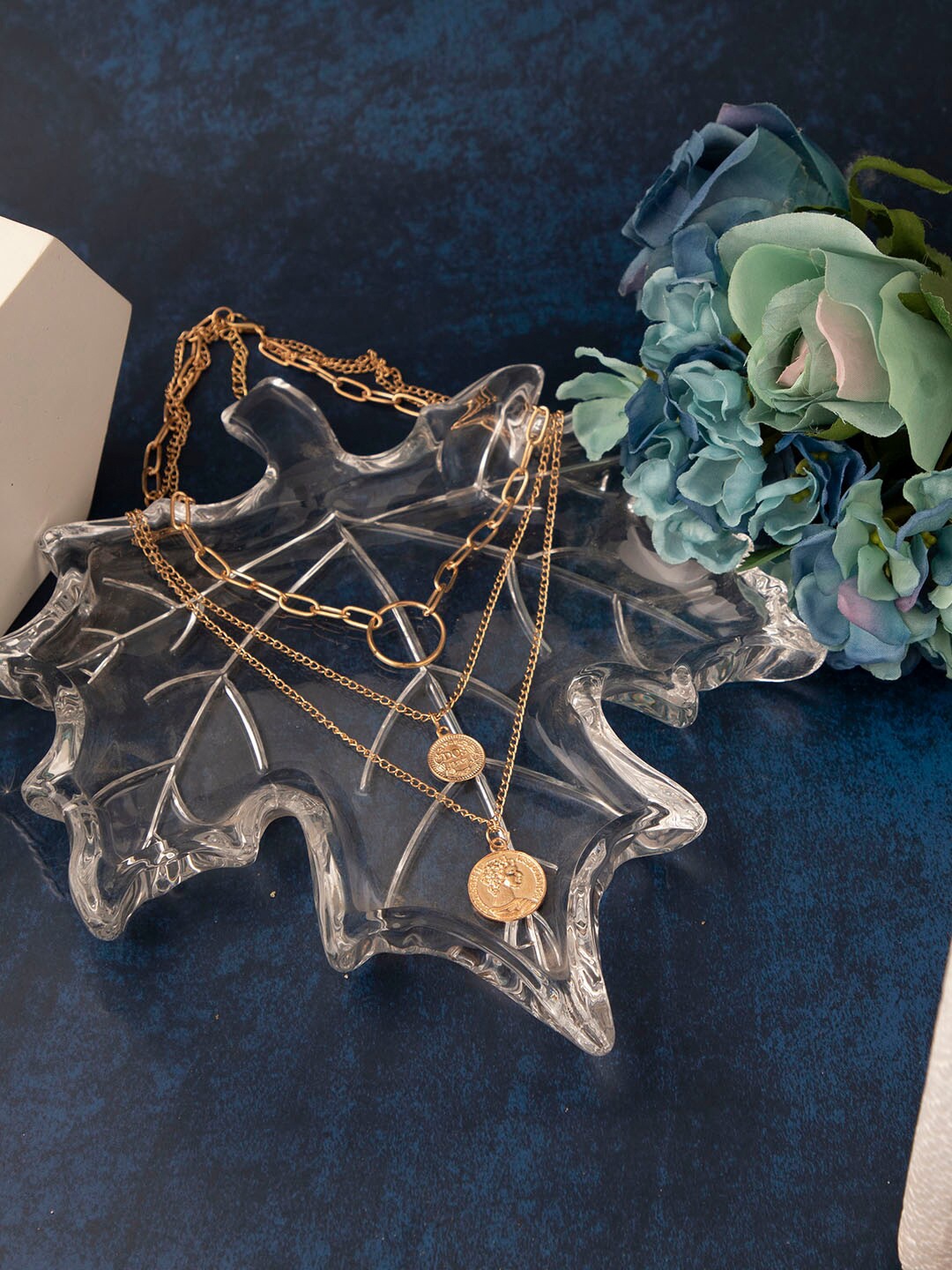 

SOHI Gold-Toned Gold-Plated Chain