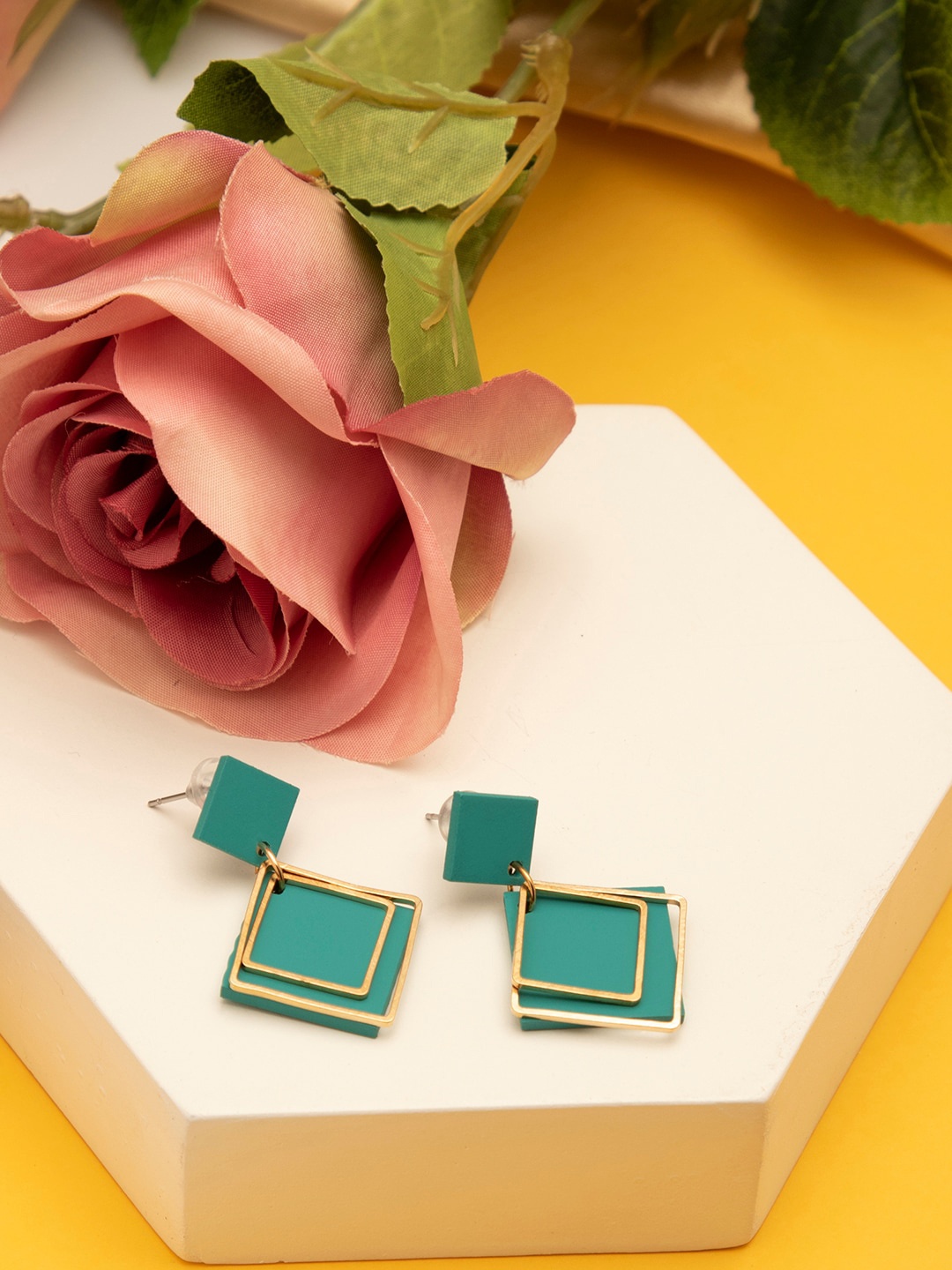 

SOHI Blue Geometric Gold-Plated Drop Earrings