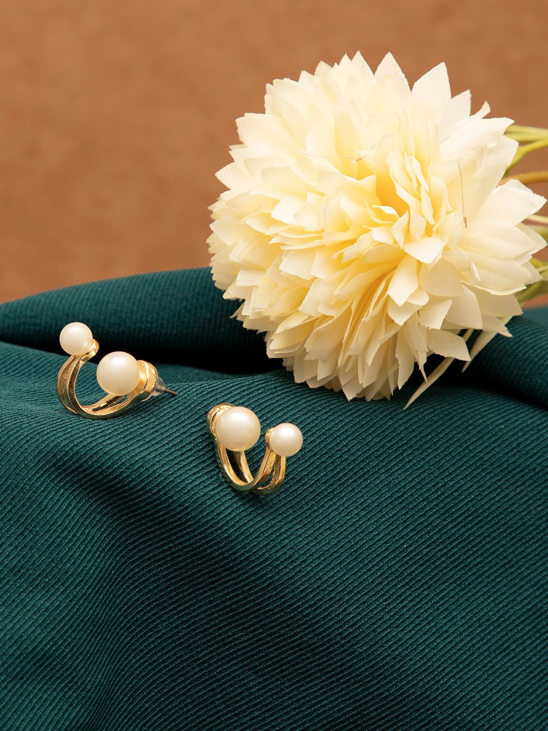 

SOHI Gold-Toned Contemporary Studs Earrings