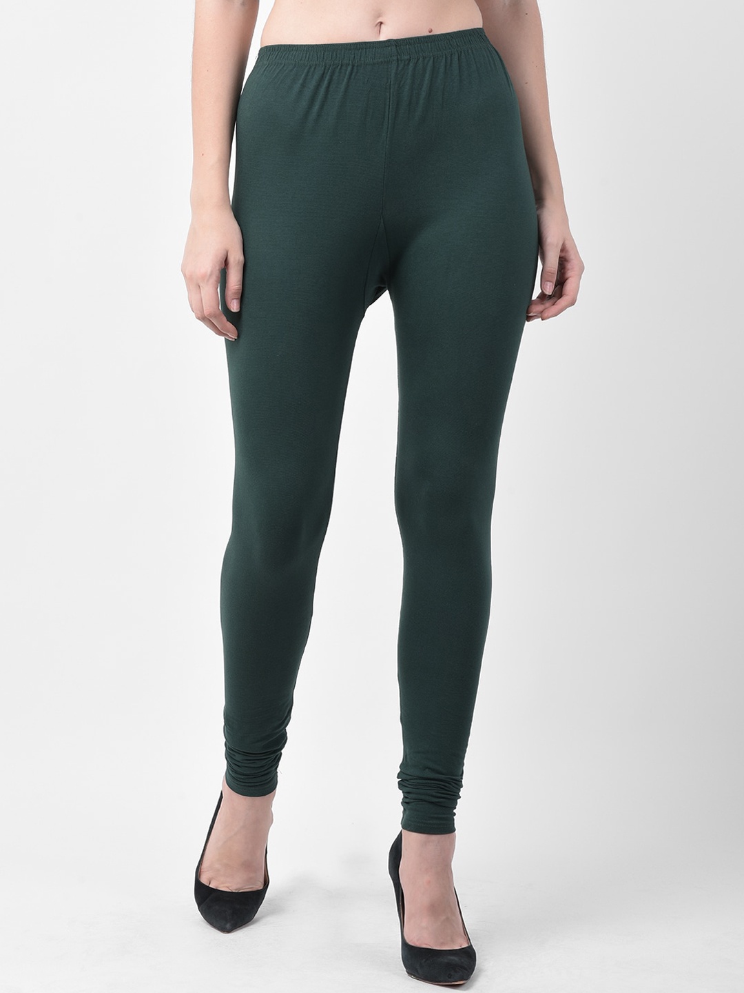 

Jinfo Women Green Solid Ankle-Length Leggings