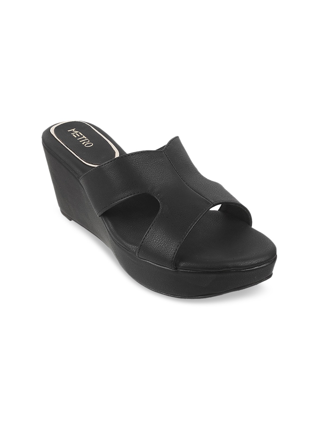 

Metro Black Solid Flatform Sandals