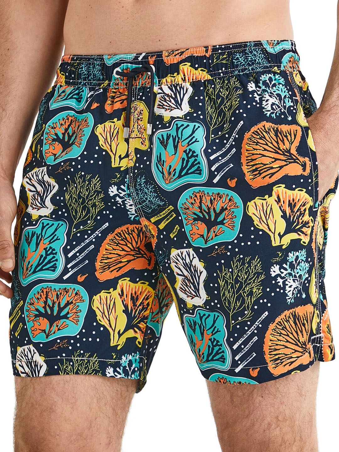 

HACKETT LONDON Men Blue Regular Fit Floral Printed Shorts