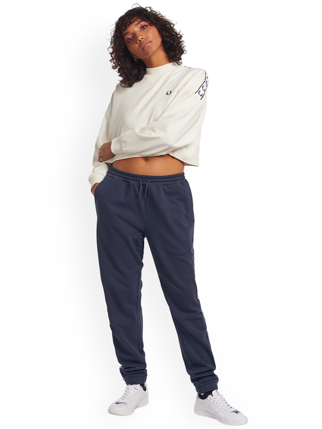 

Fred Perry Women Navy Blue Solid Side Brand -Tape Cotton Jogger