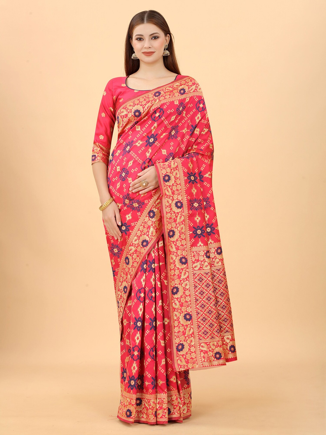 

WELL WORN Fuchsia & Navy Blue Woven Design Silk Cotton Banarasi Saree