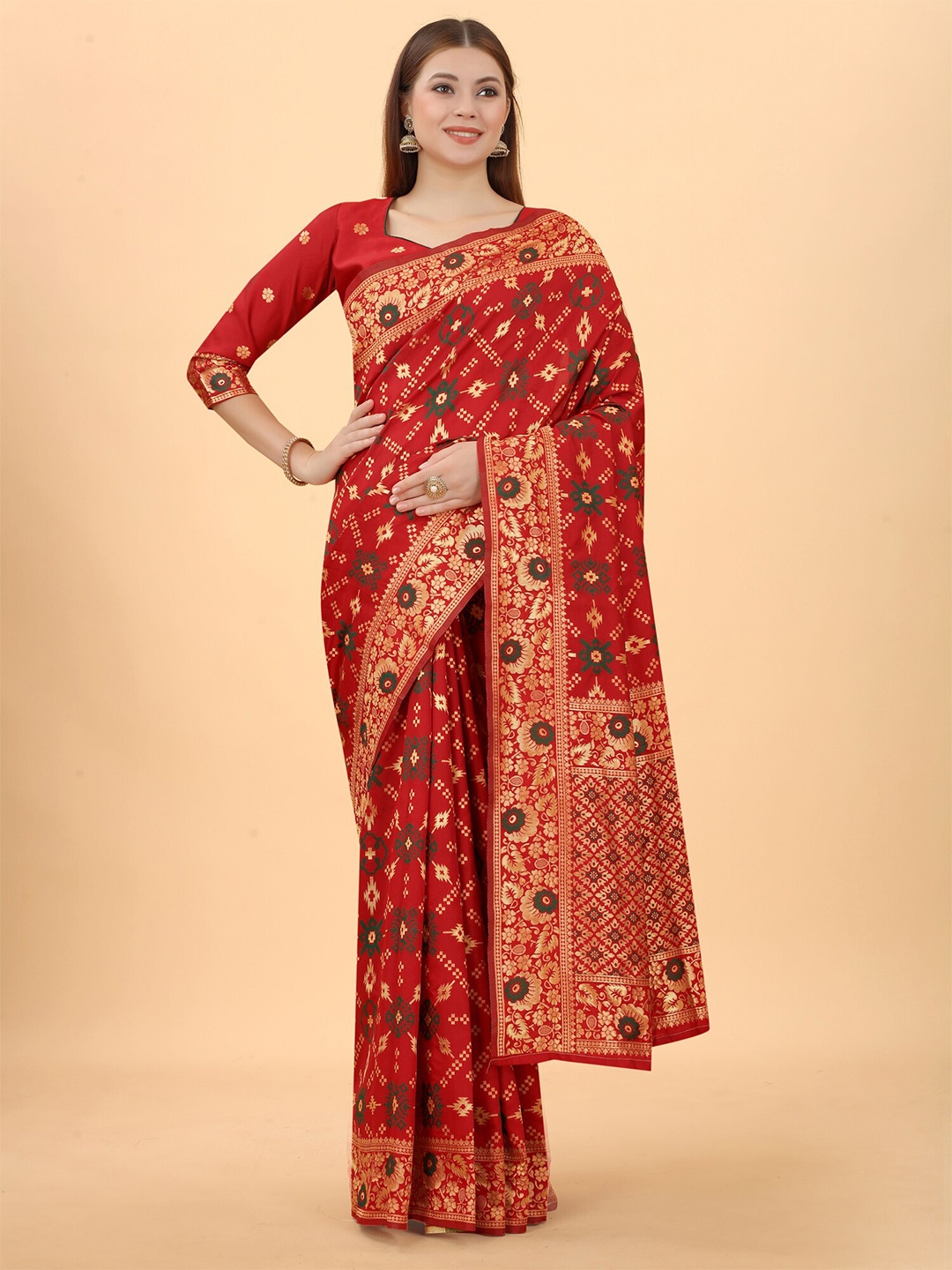 WELL WORN Red & Gold-Toned Woven Design Silk Cotton Banarasi Saree