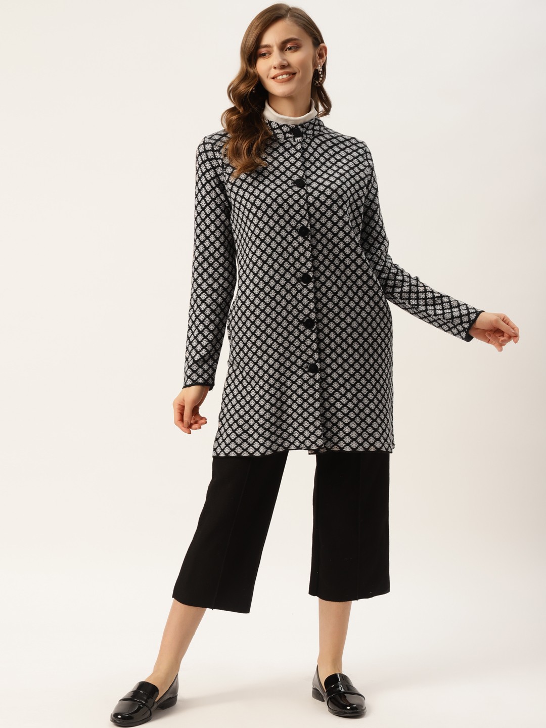 

American Eye Women Black & White Self Checked Longline Cardigan