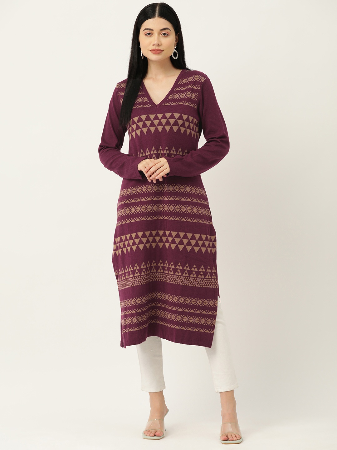 

American Eye Geometric V-Neck Acrylic Kurta, Maroon