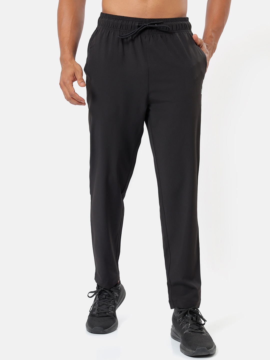 

cultsportone Men Black Regular Fit Solid Active Straight Joggers