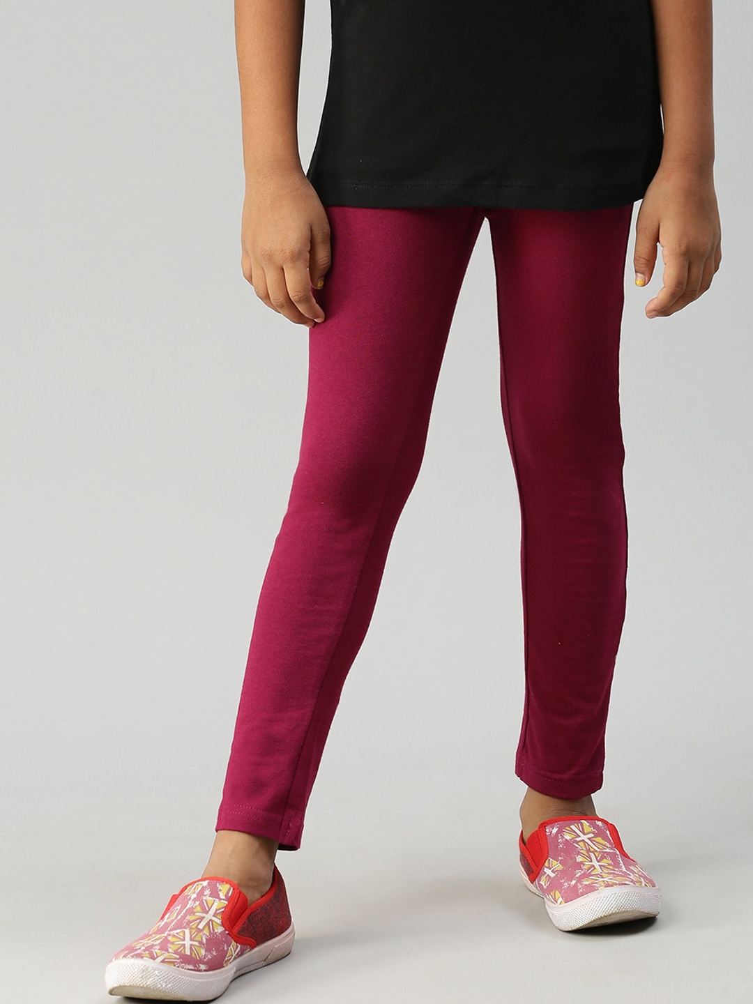 

Kryptic Girls Maroon Solid Pure Cotton Ankle-Length Leggings