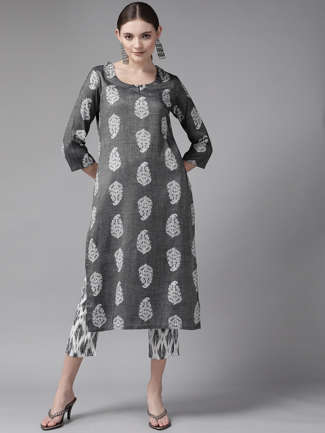 

Aarika Women Grey Ethnic Motifs Printed Pure Cotton Kurta with Palazzos