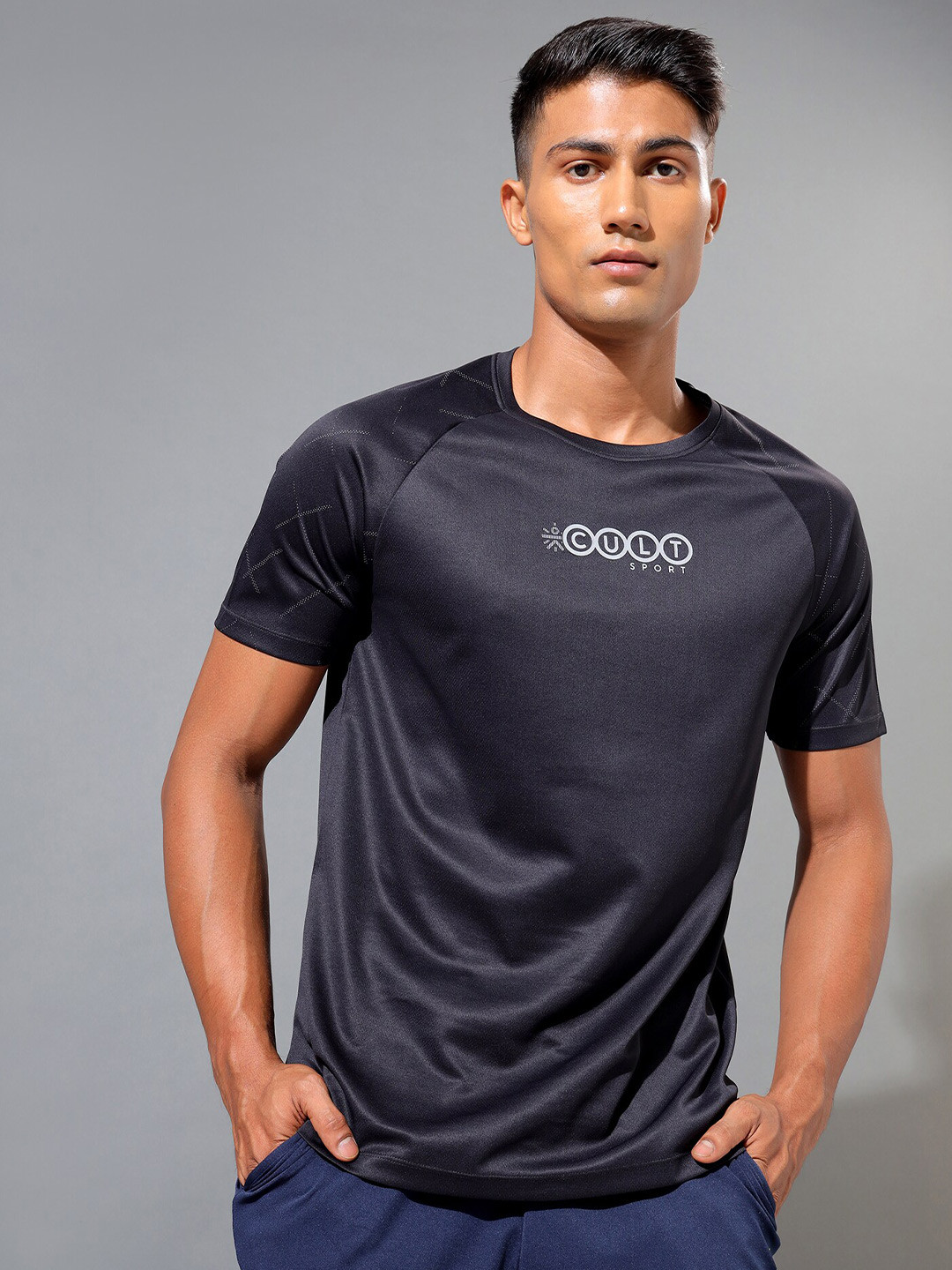 

cultsportone Men Black Performance Moisture Wicking T-shirt