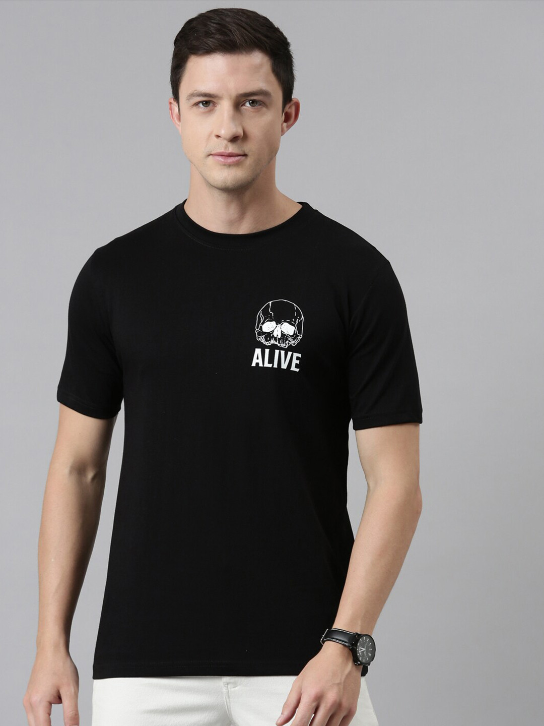

recast Men Black Typography Printed Pure Cotton Bio Finish T-shirt