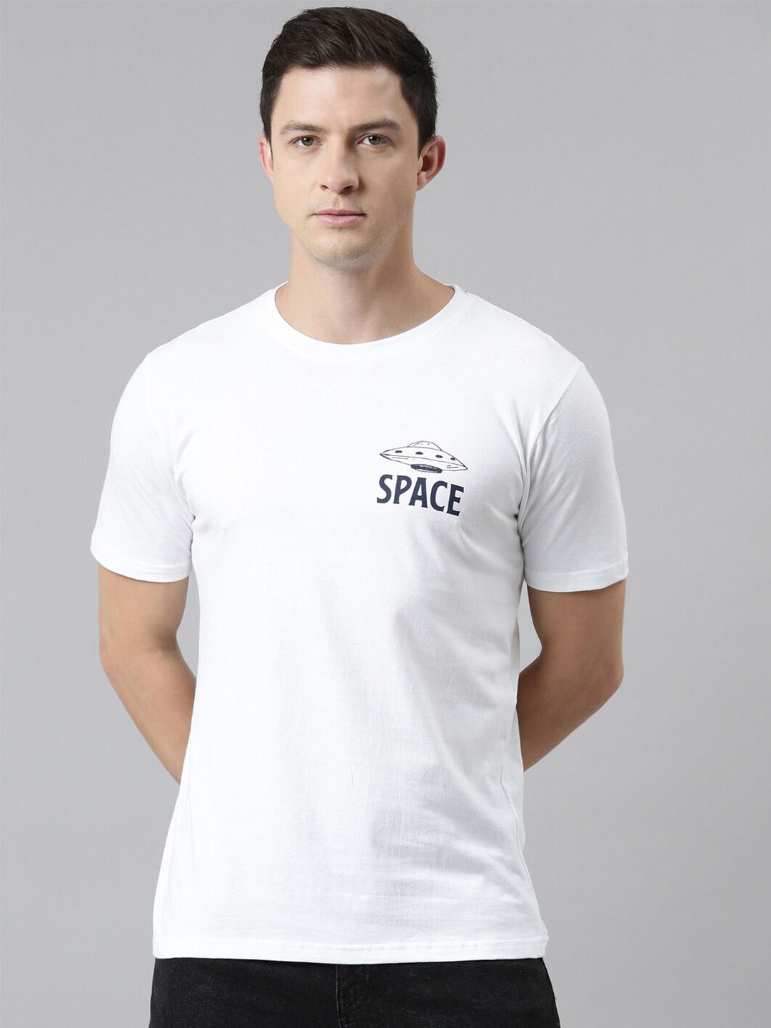 

recast Men White Printed Pure Cotton Bio Finish T-shirt