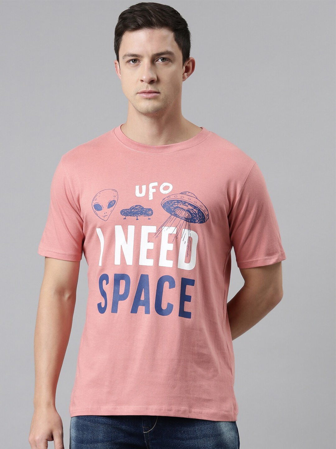 

recast Men Pink Typography Printed Pure Cotton Bio Finish Applique T-shirt