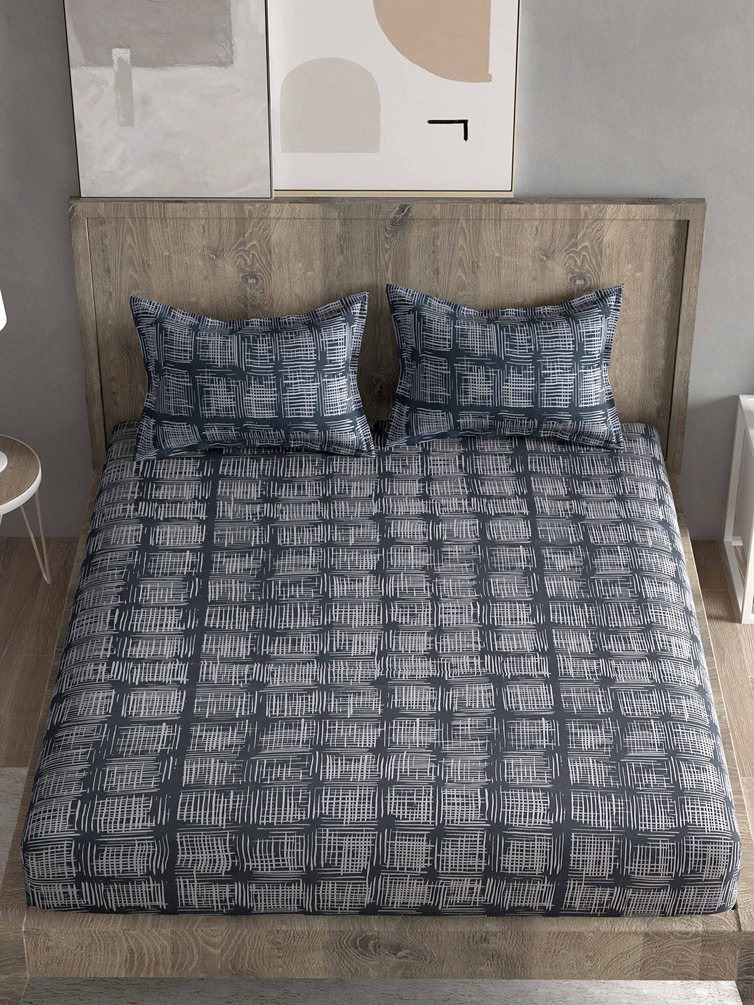 

Spangle Grey Geometric Printed 260 TC Cotton King Bedsheet with 2 Pillow Covers