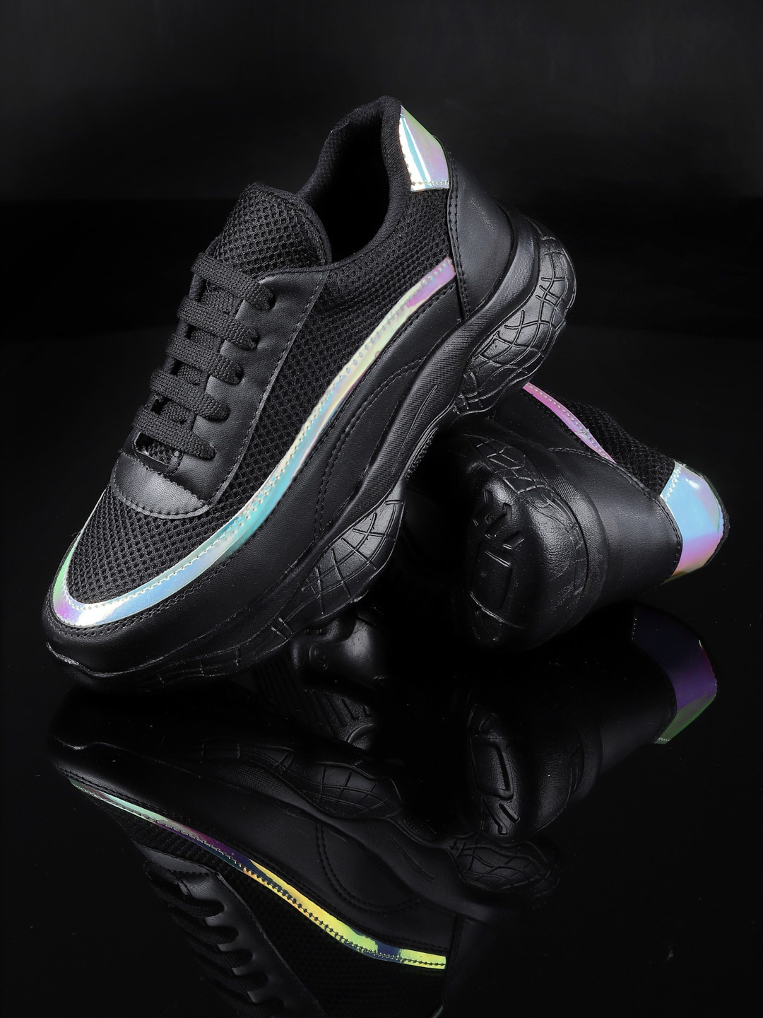 

sneakers villa Women Black Sneakers