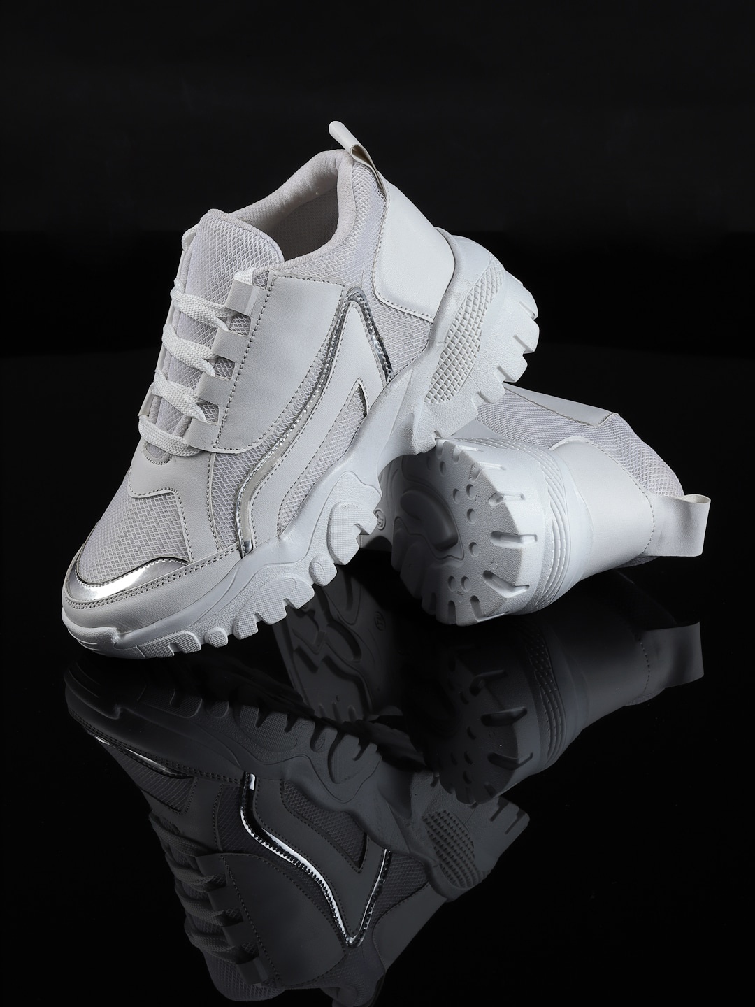 

Sneakers Villa Women White Woven Design Casual Sneakers