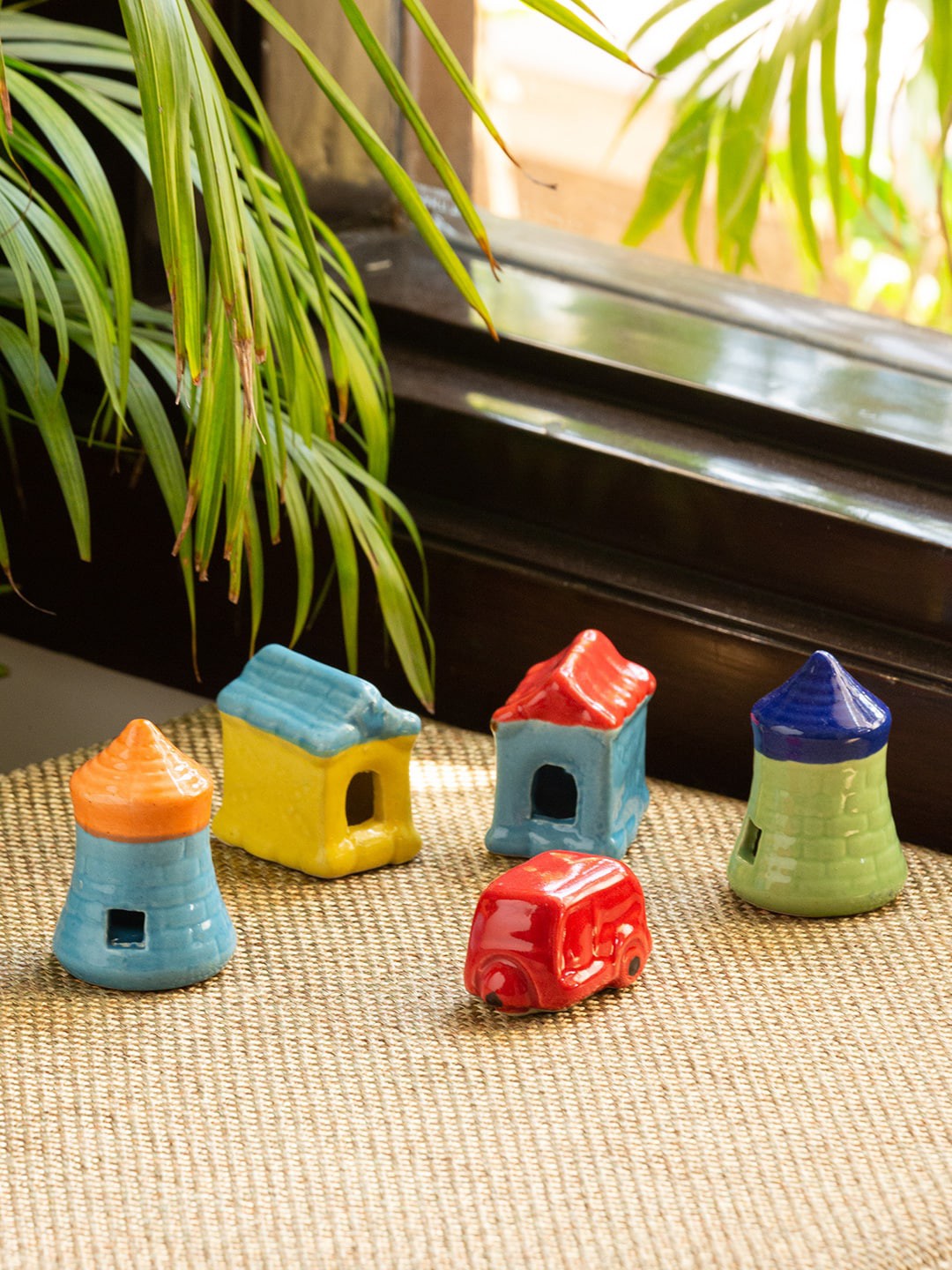 

ExclusiveLane Set Of 5 Mini Vicinity Hand-Painted Ceramic Showpieces, Blue