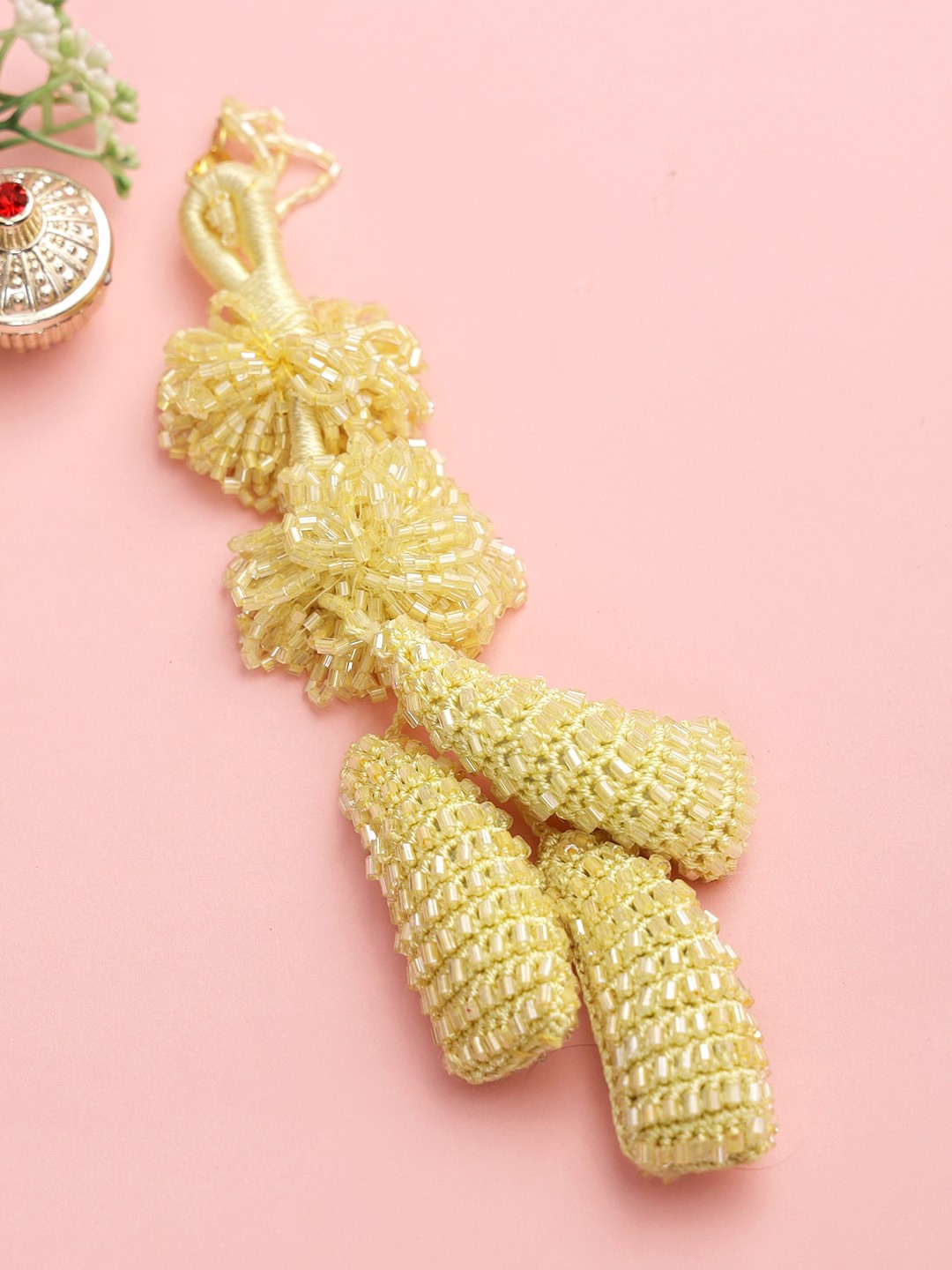 

Aapno Rajasthan Yellow Weaved Bhabhi Lumba Rakhi