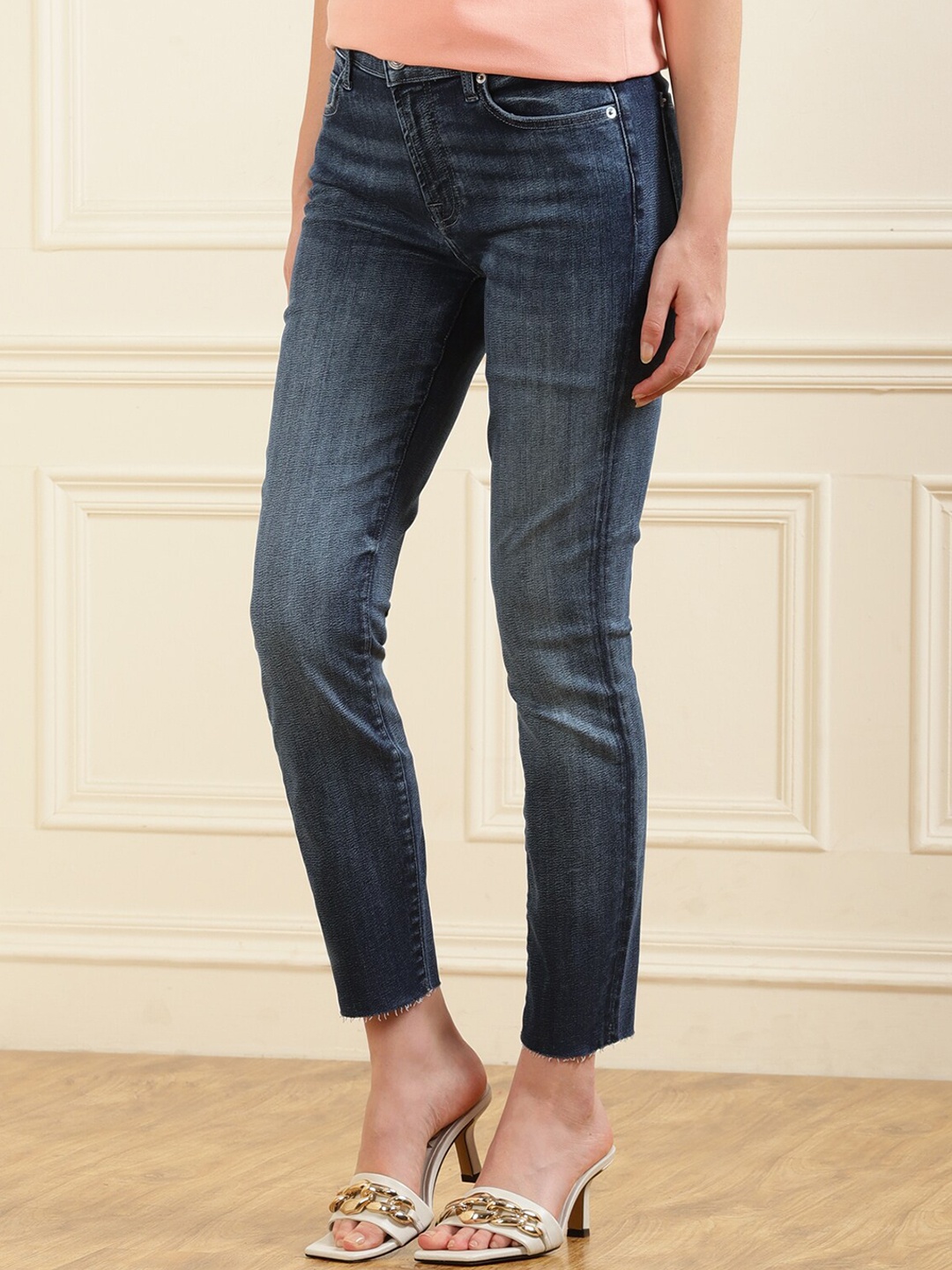 

7 For All Mankind Women Blue Skinny Fit Light Fade Jeans
