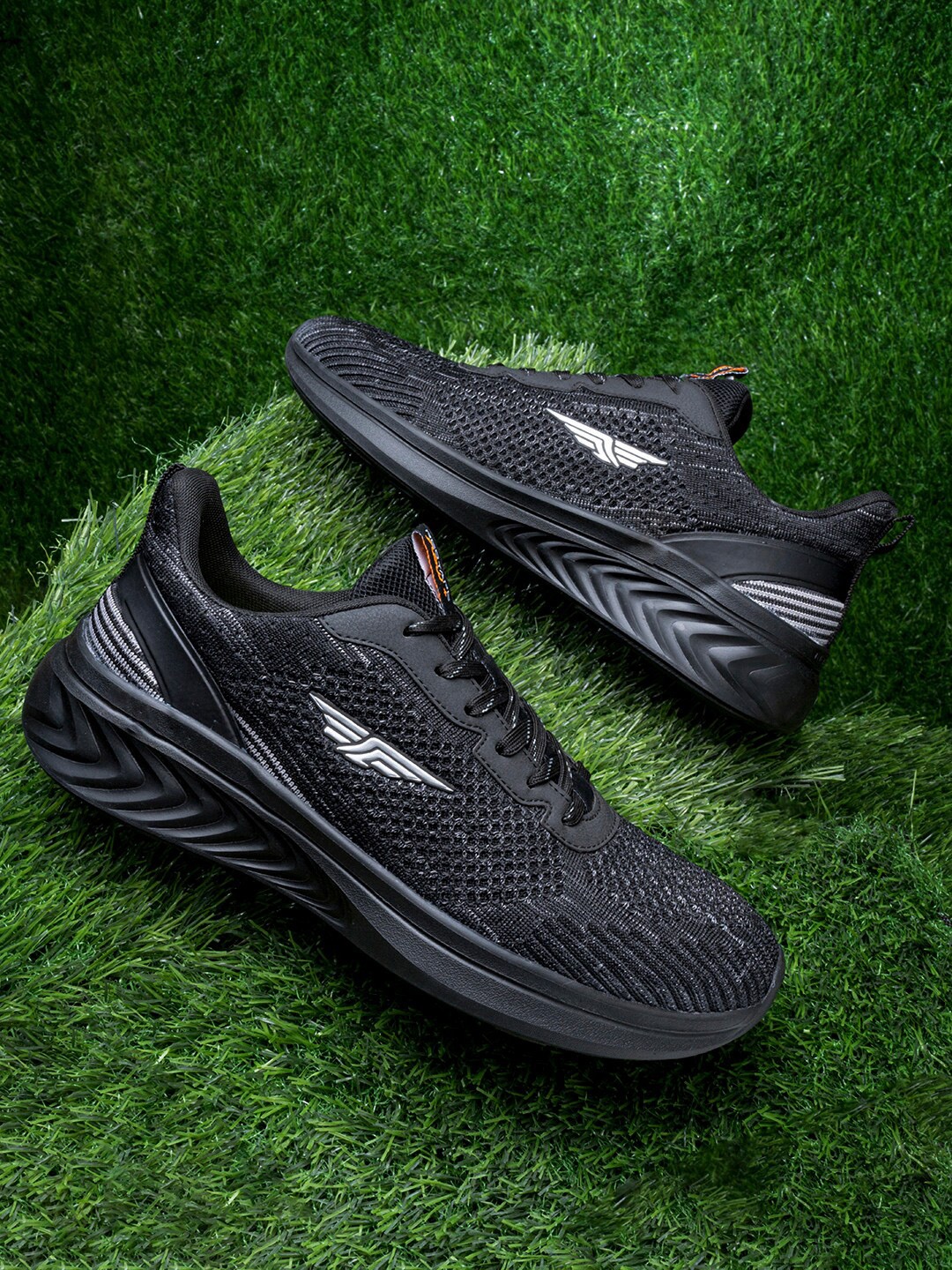 Red Tape Men Black Running Shoes