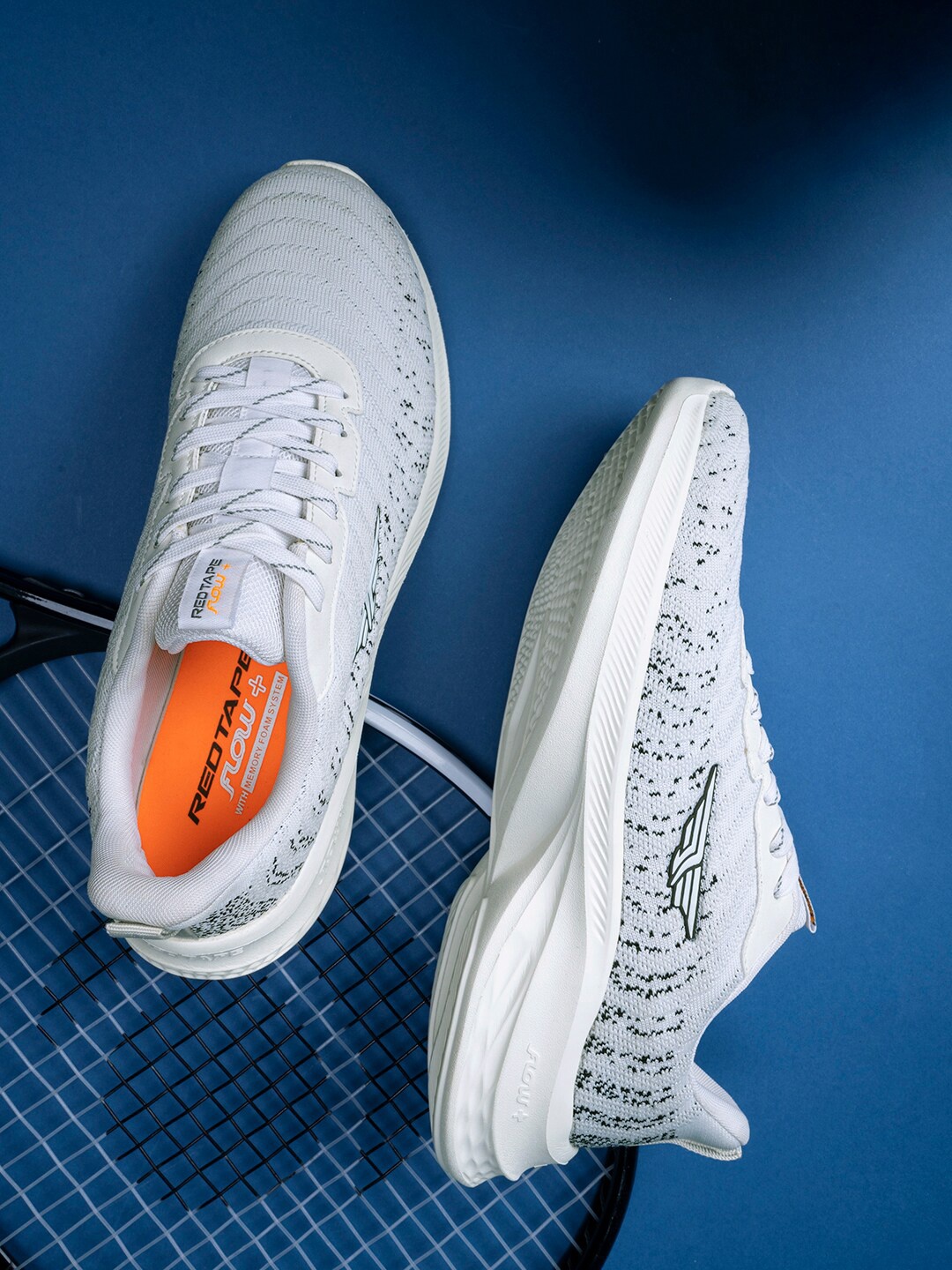 

RedTape Men White/Black Running Shoes