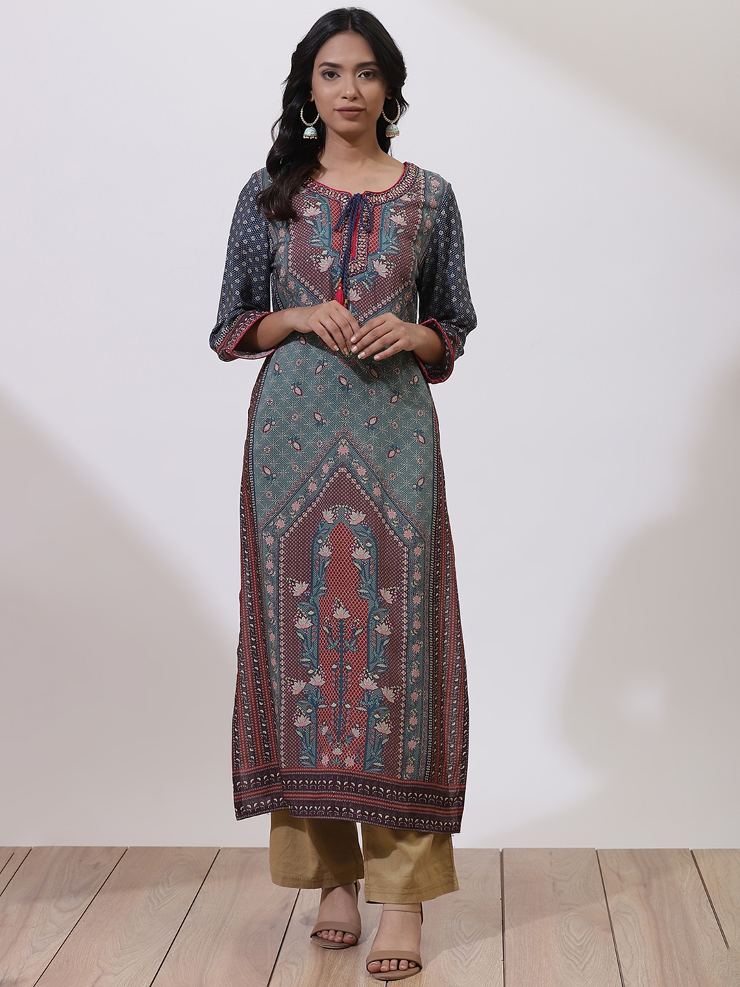 

Lakshita Women Blue & Red Ethnic Motifs Printed Kurta