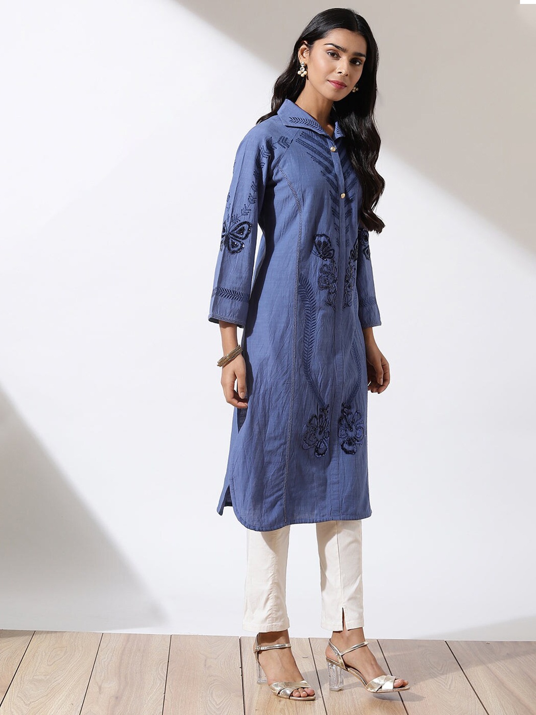 

Lakshita Women Blue Thread Work Kurta