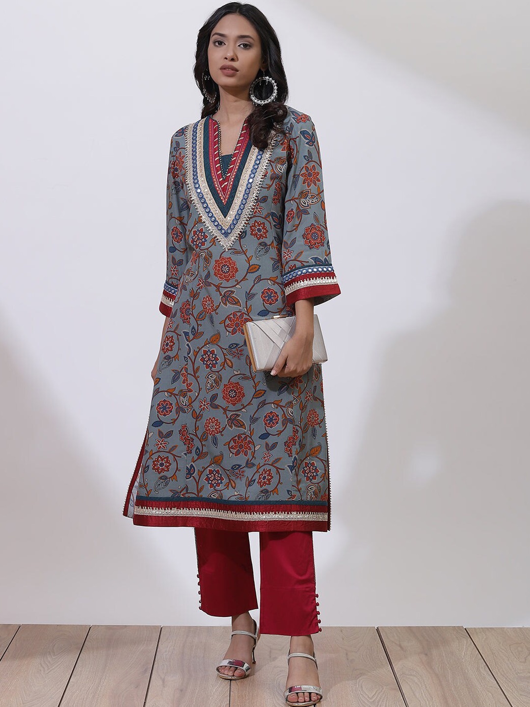 

Lakshita Women Grey & Red Floral Printed Mirror Work Anarkali Kurta